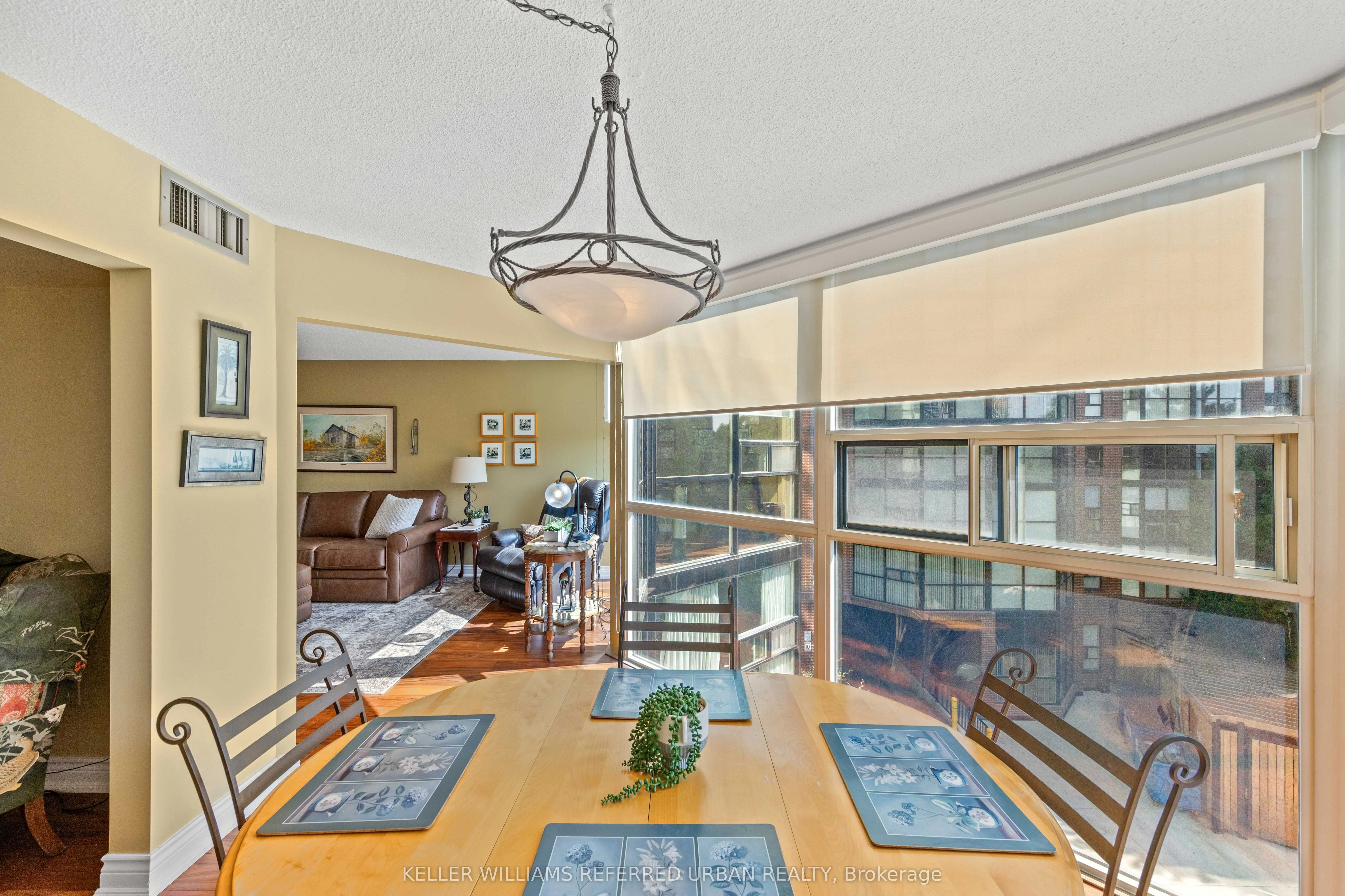 705 King Street W, #413