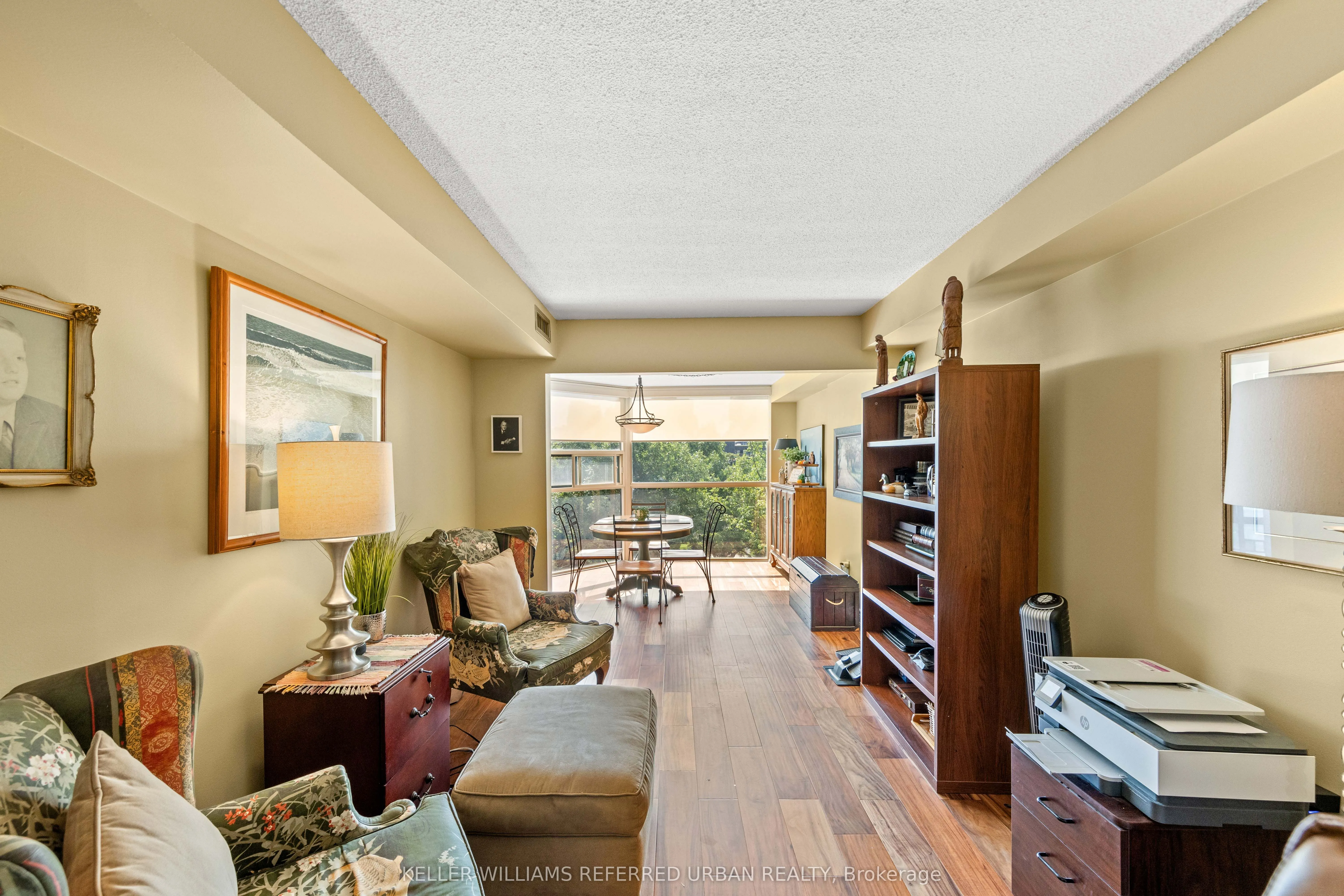 705 King Street W, #413