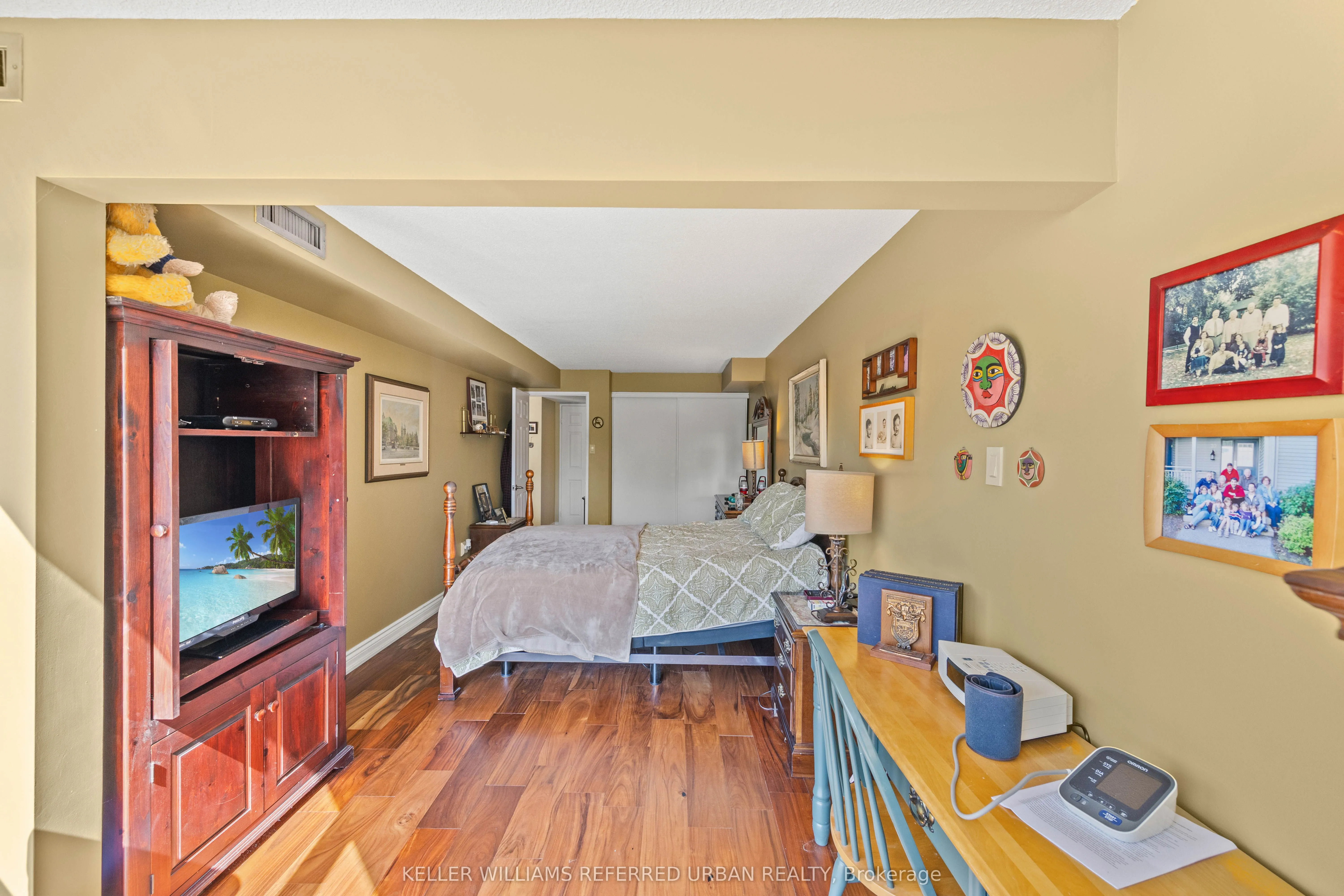 705 King Street W, #413