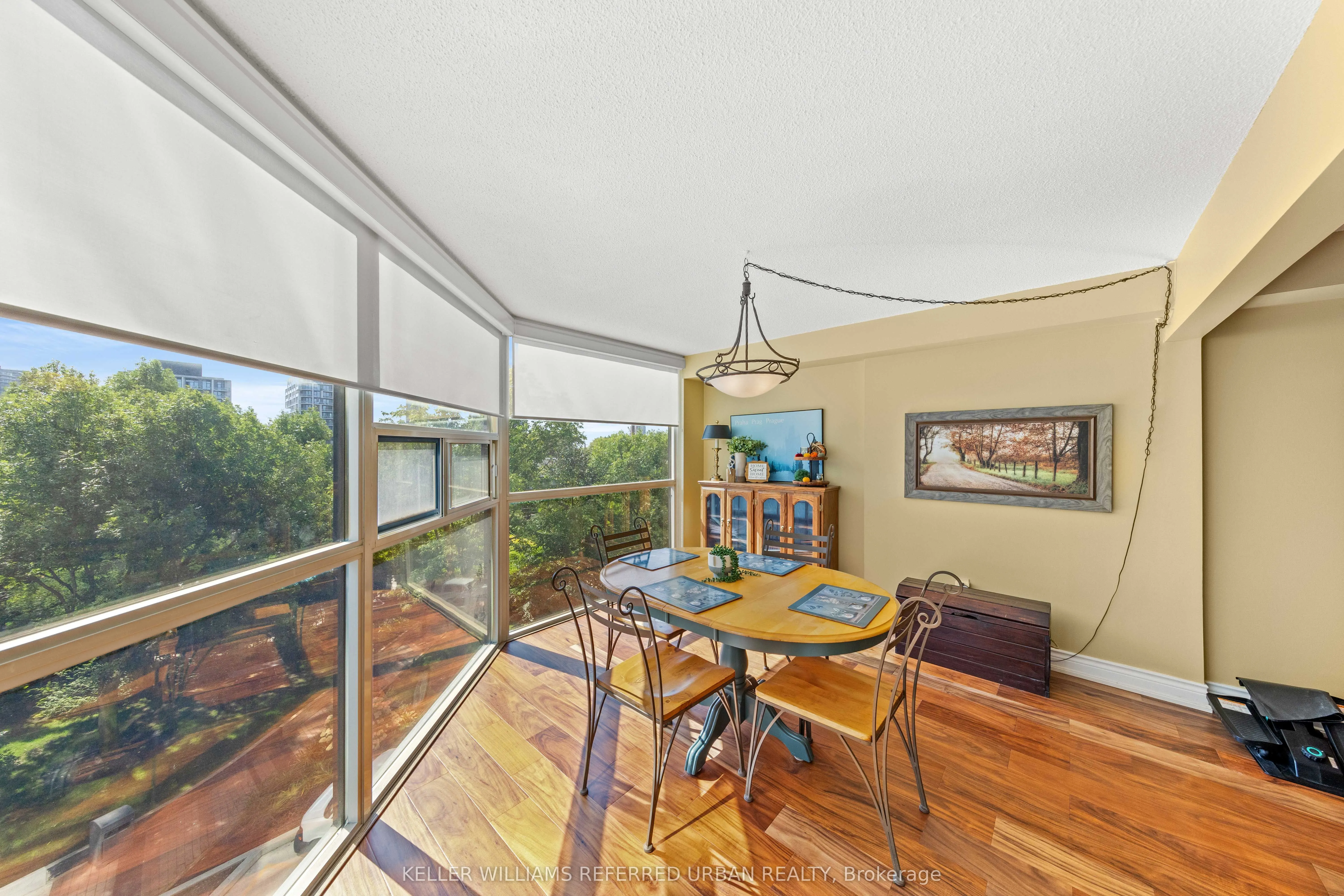 705 King Street W, #413