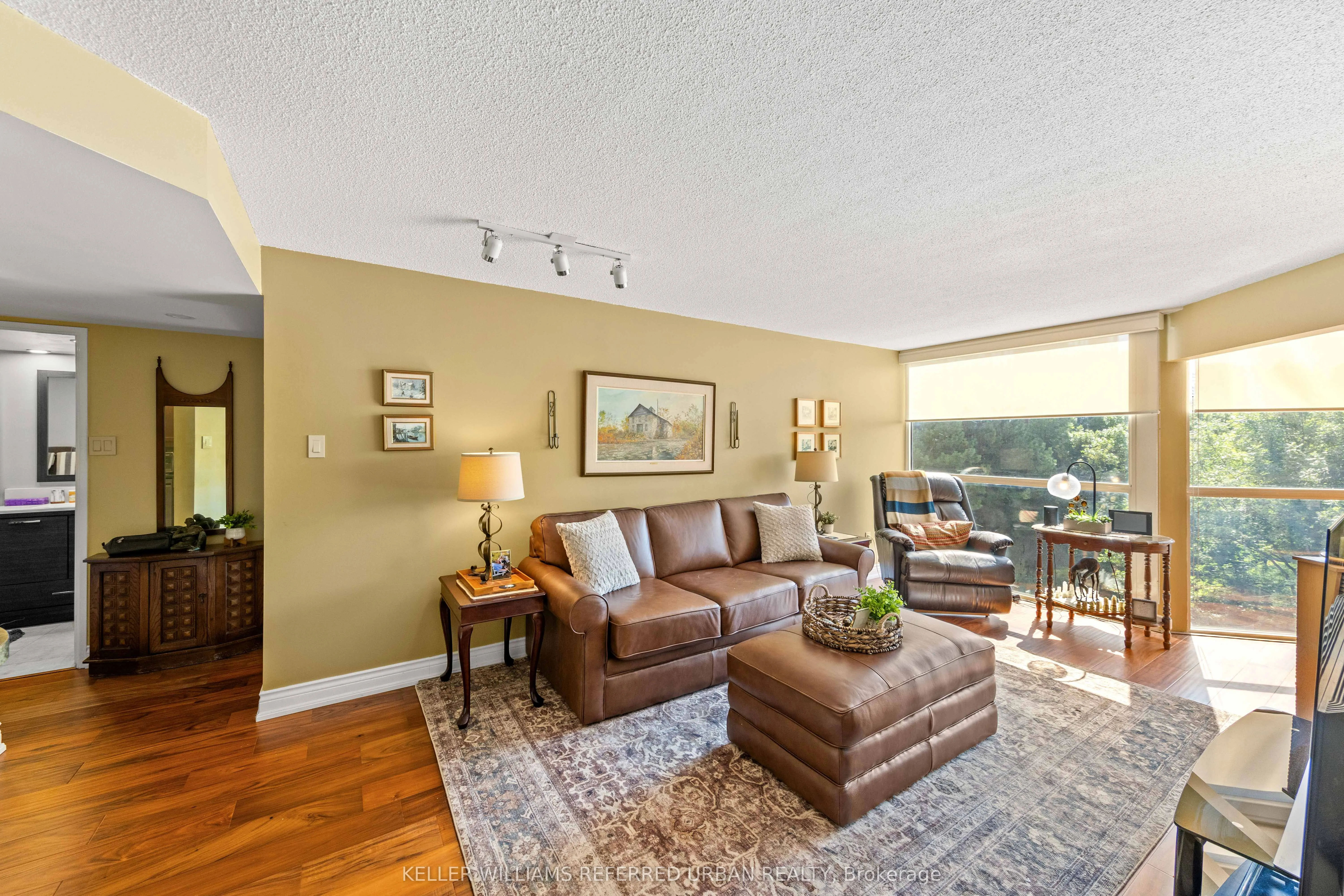 705 King Street W, #413