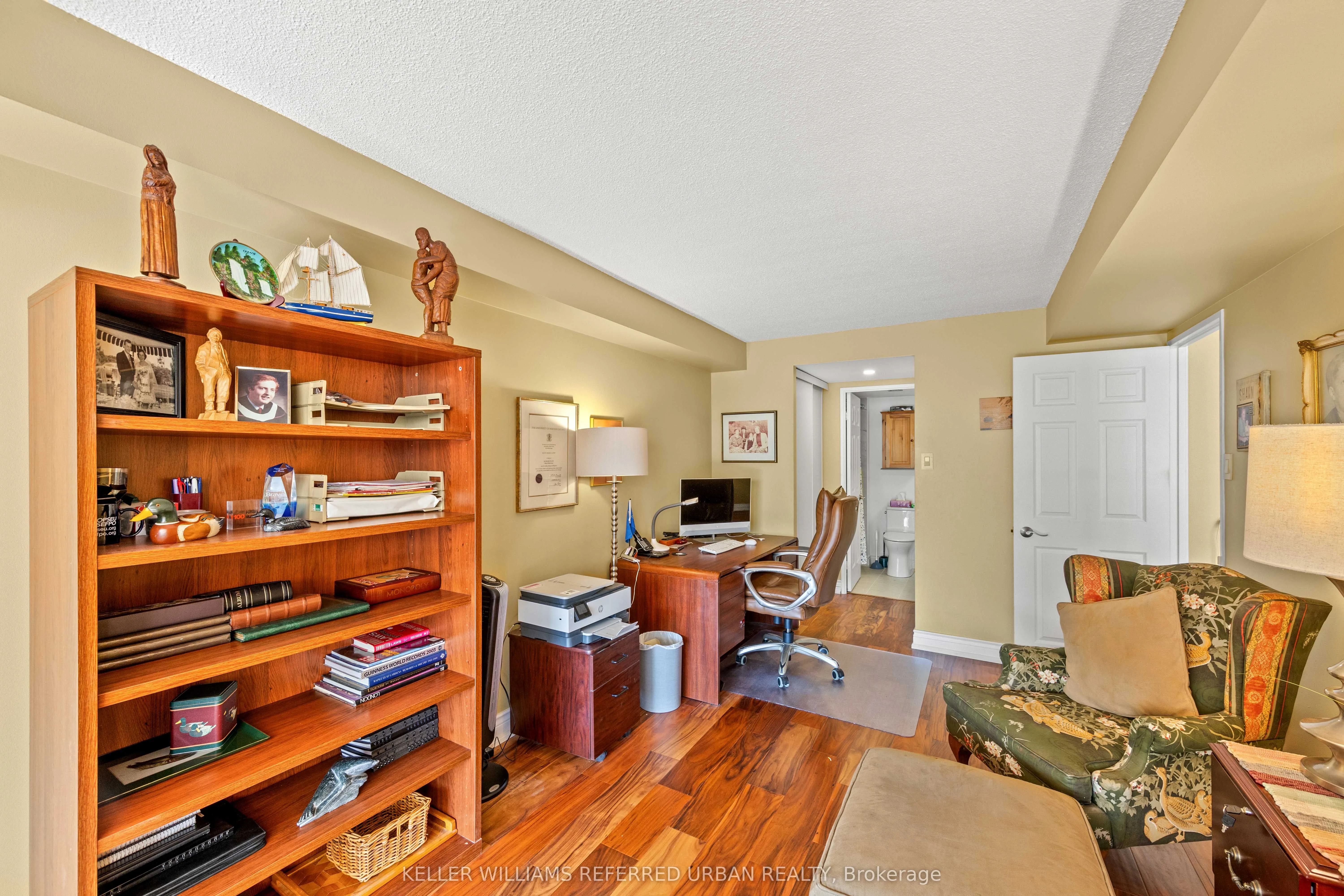 705 King Street W, #413