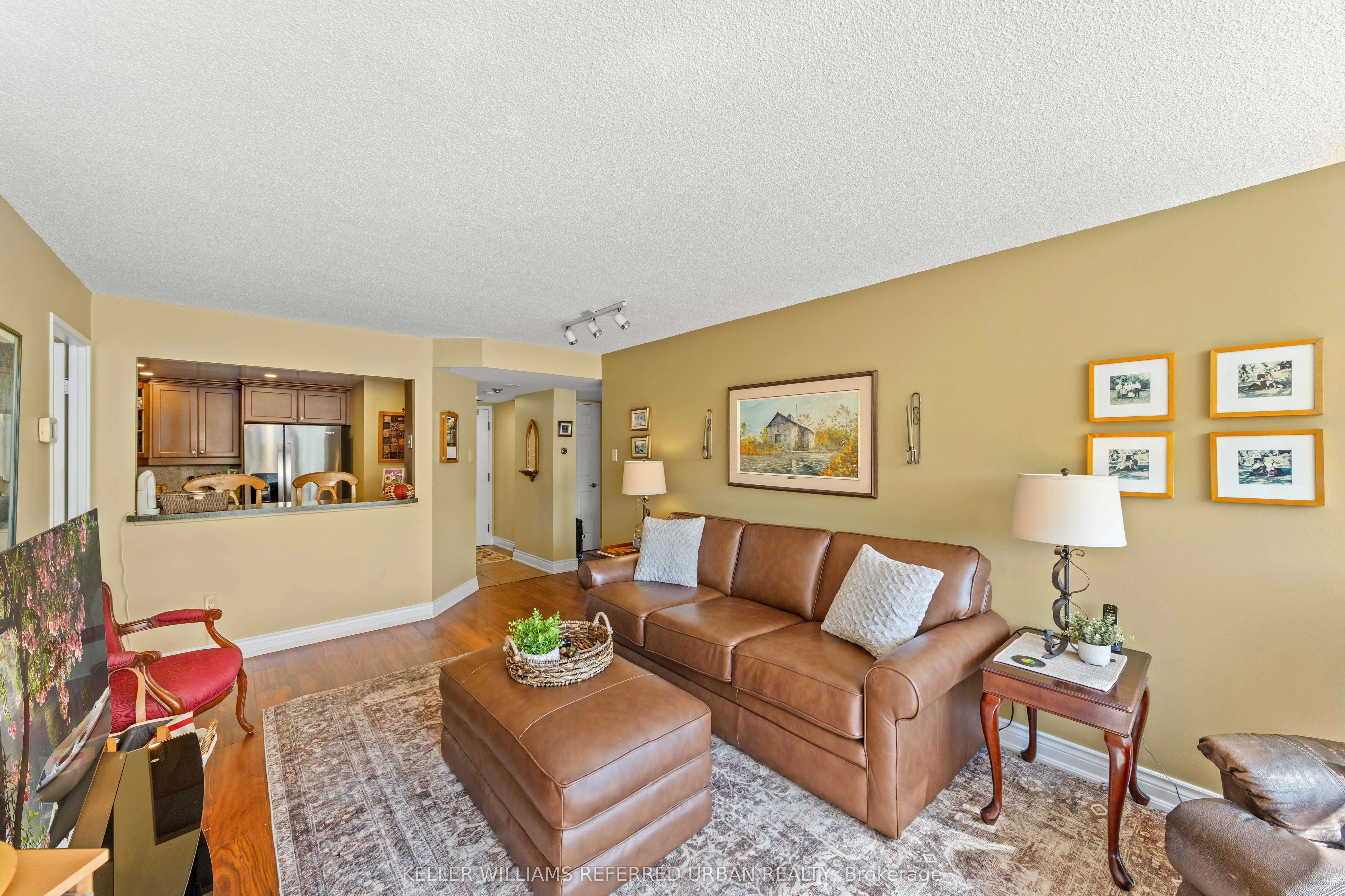 705 King Street W, #413