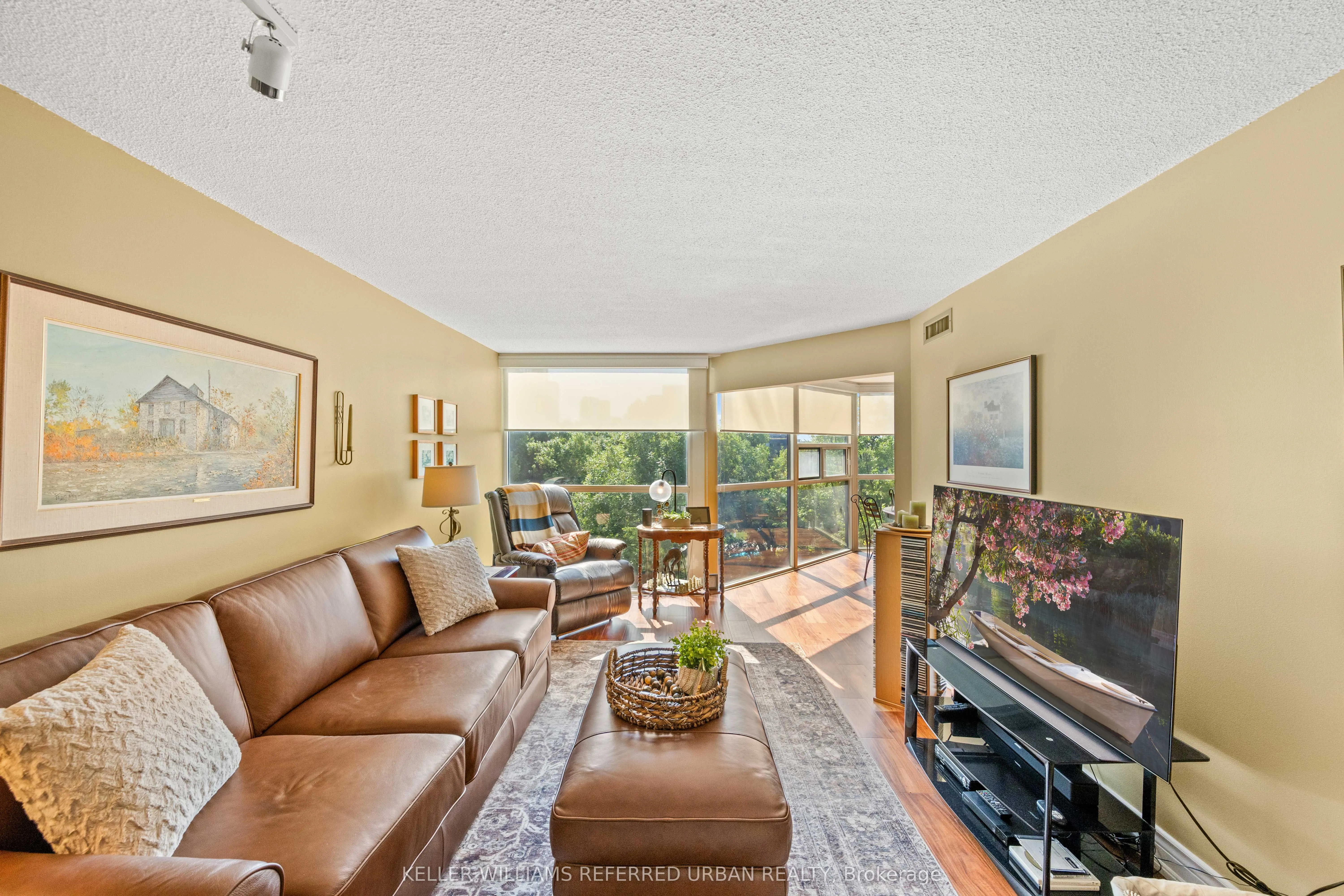 705 King Street W, #413