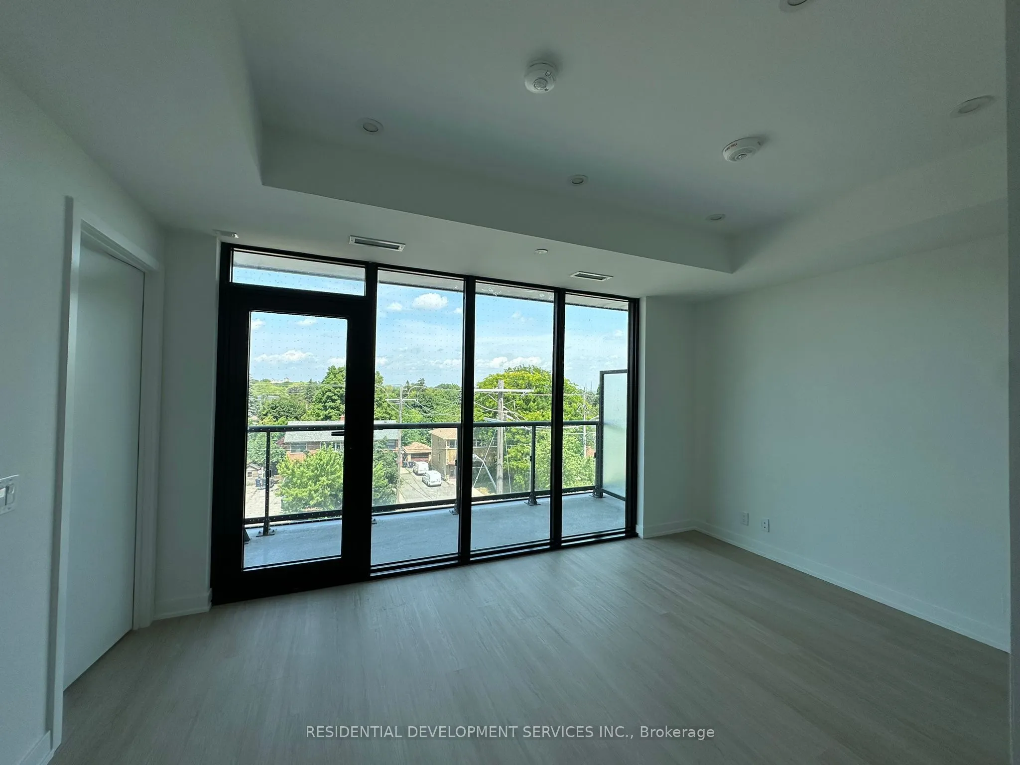 699 Sheppard Avenue E, #519