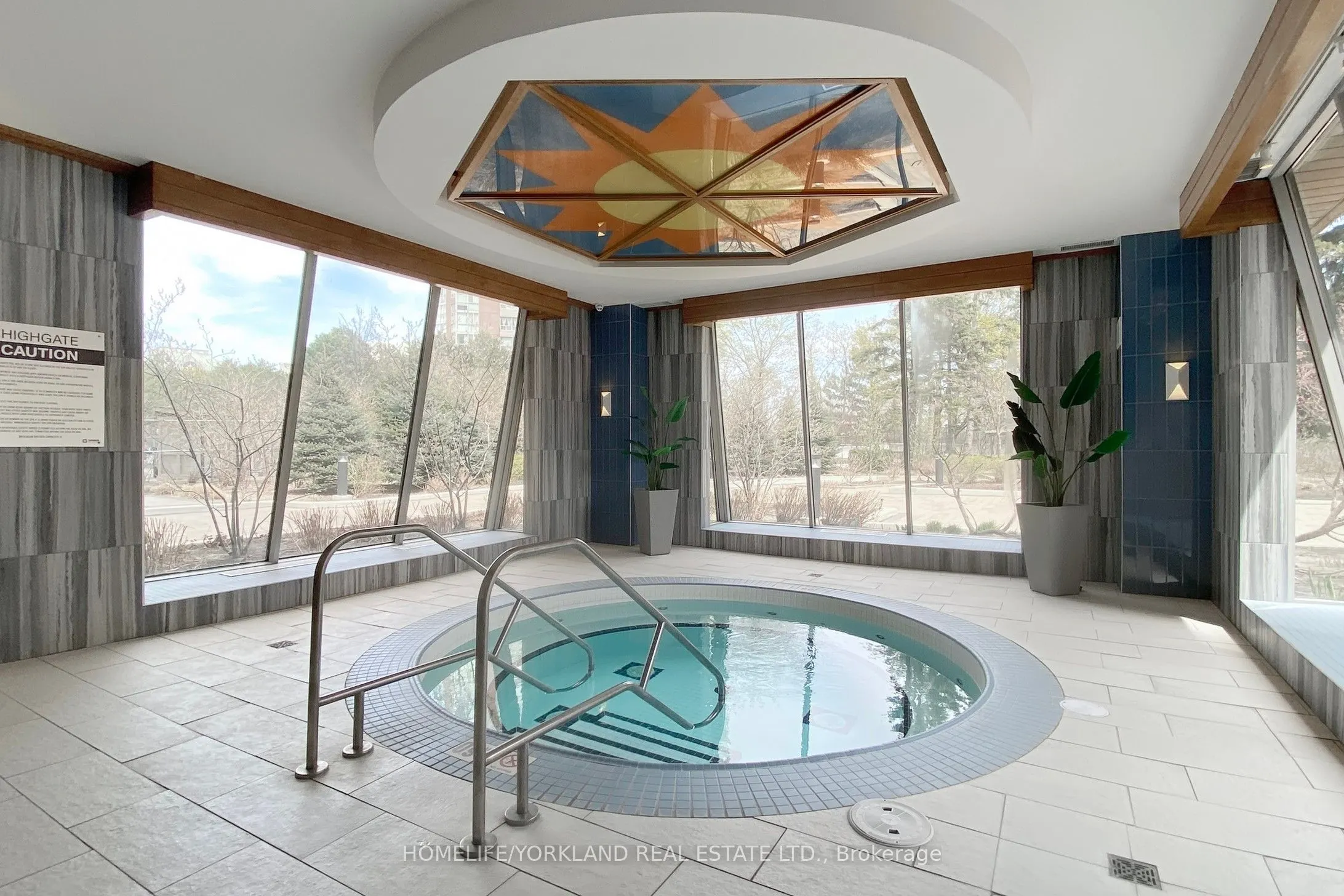 1 Concorde Place, #405