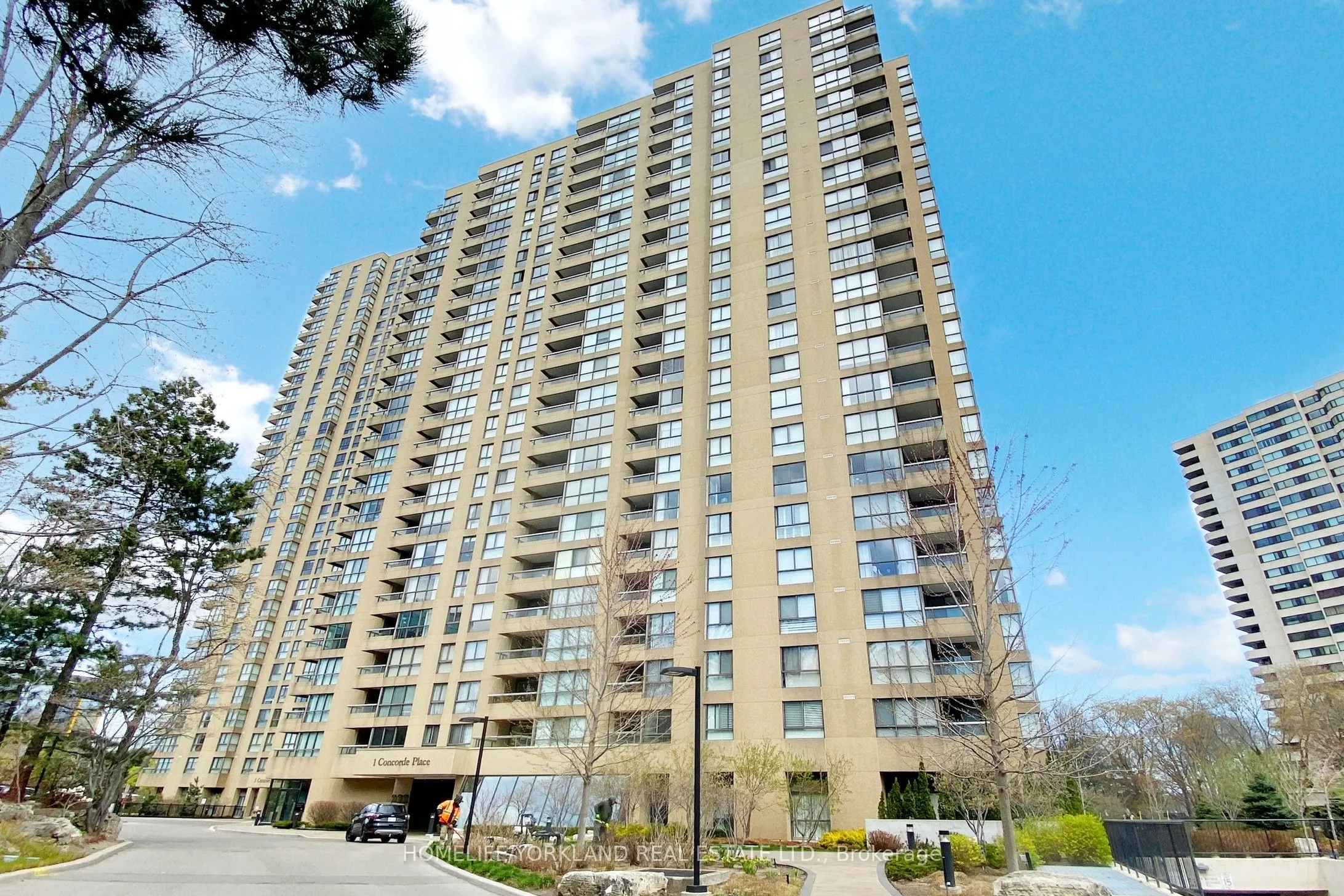 1 Concorde Place, #405