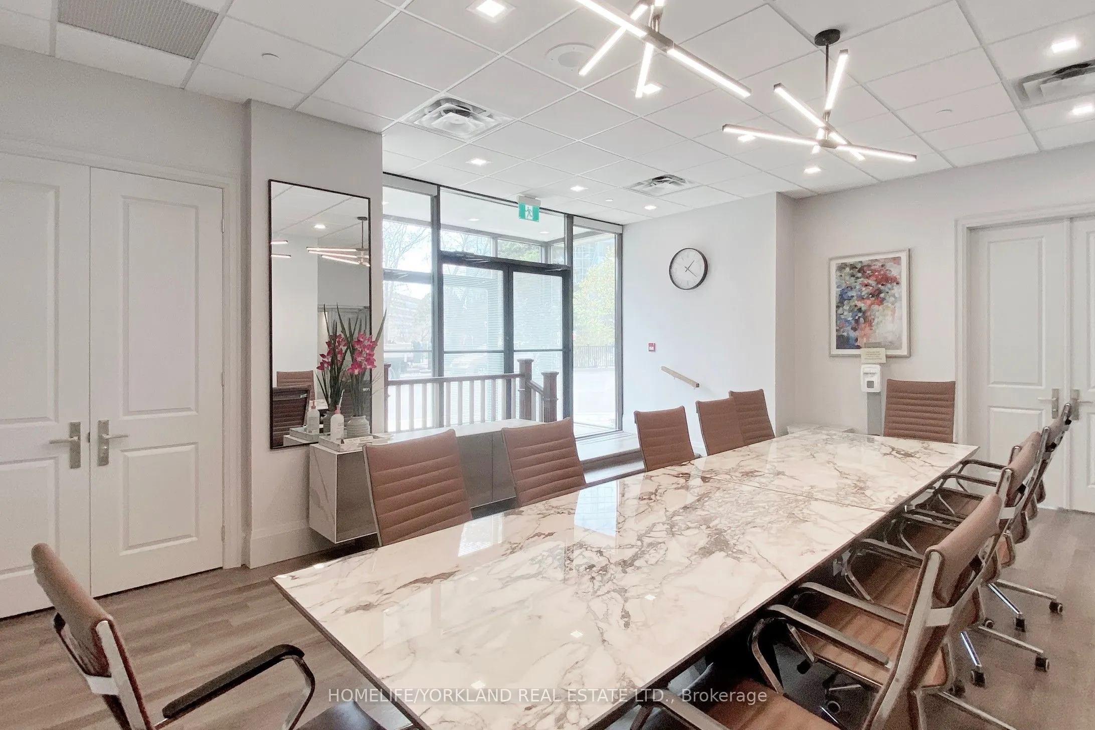 1 Concorde Place, #405