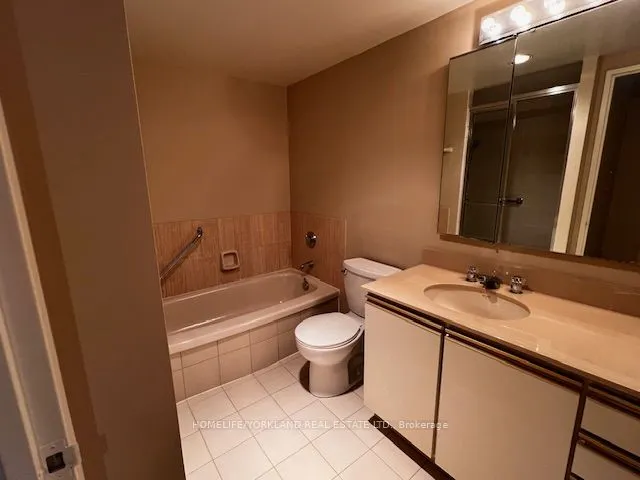 1 Concorde Place, #405