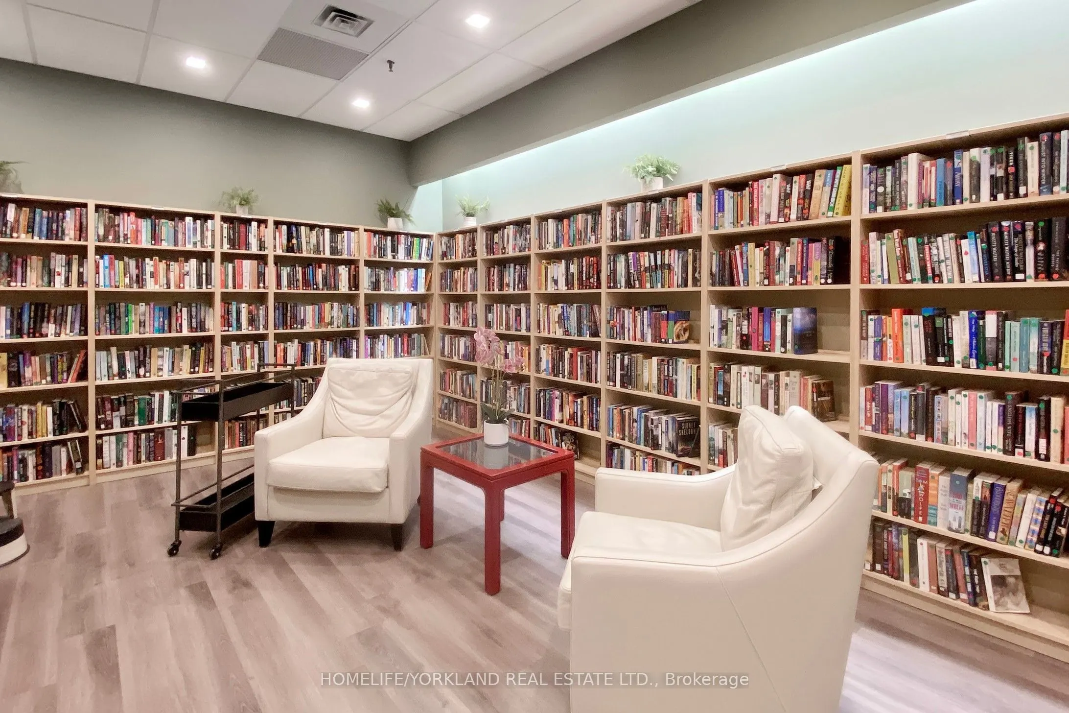 1 Concorde Place, #405