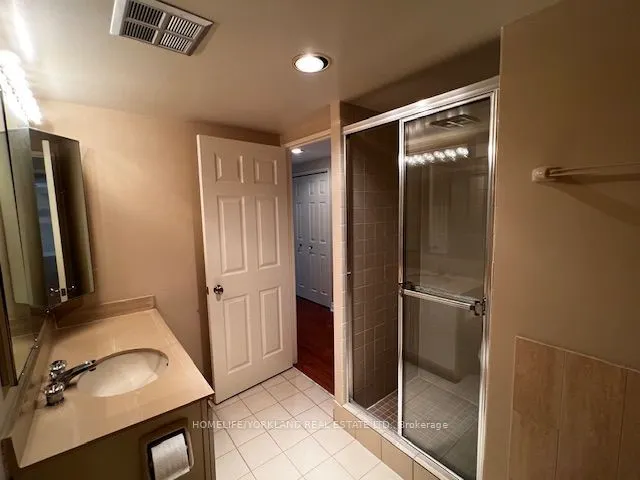 1 Concorde Place, #405