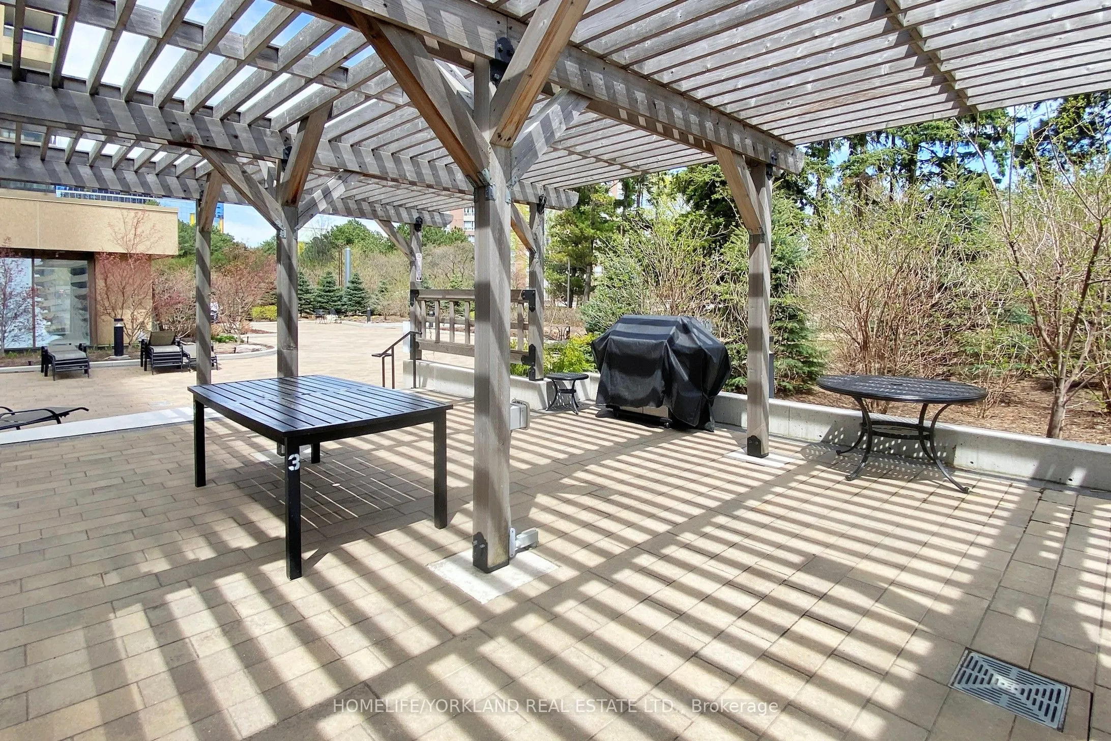 1 Concorde Place, #405