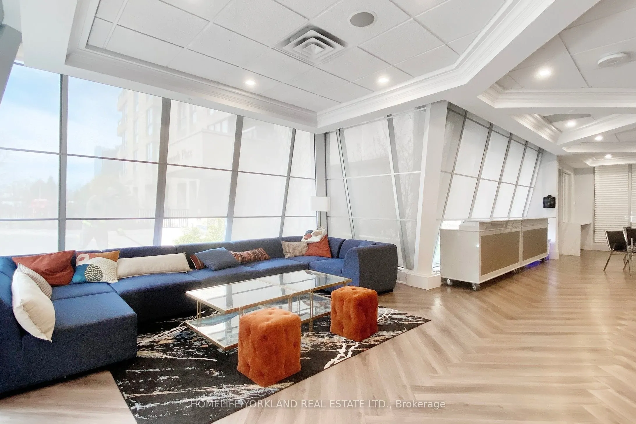 1 Concorde Place, #405