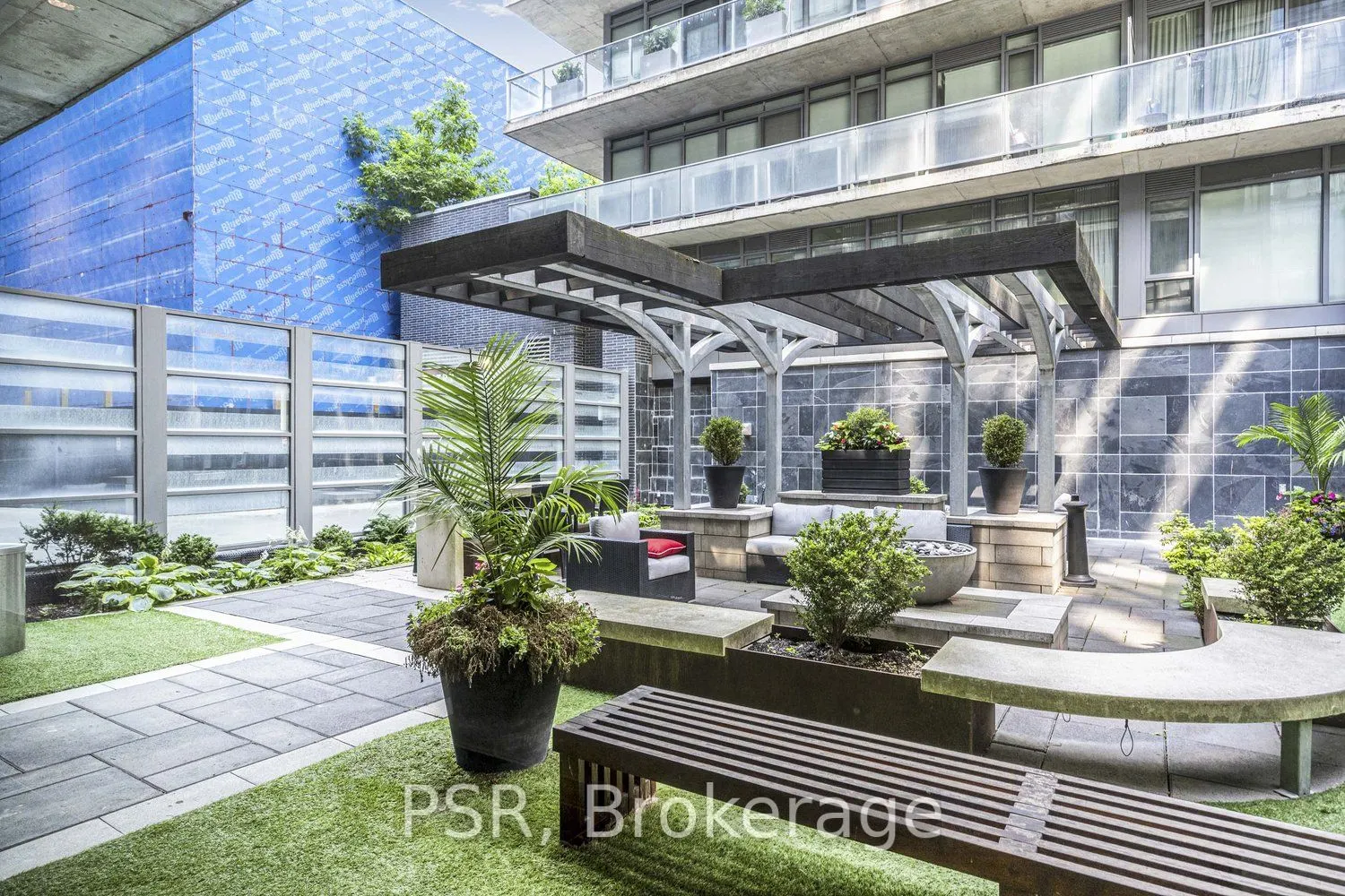 650 King Street W, #710