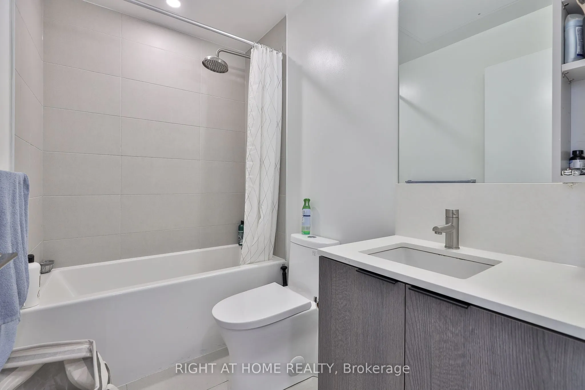 55 Mercer Street, #2202