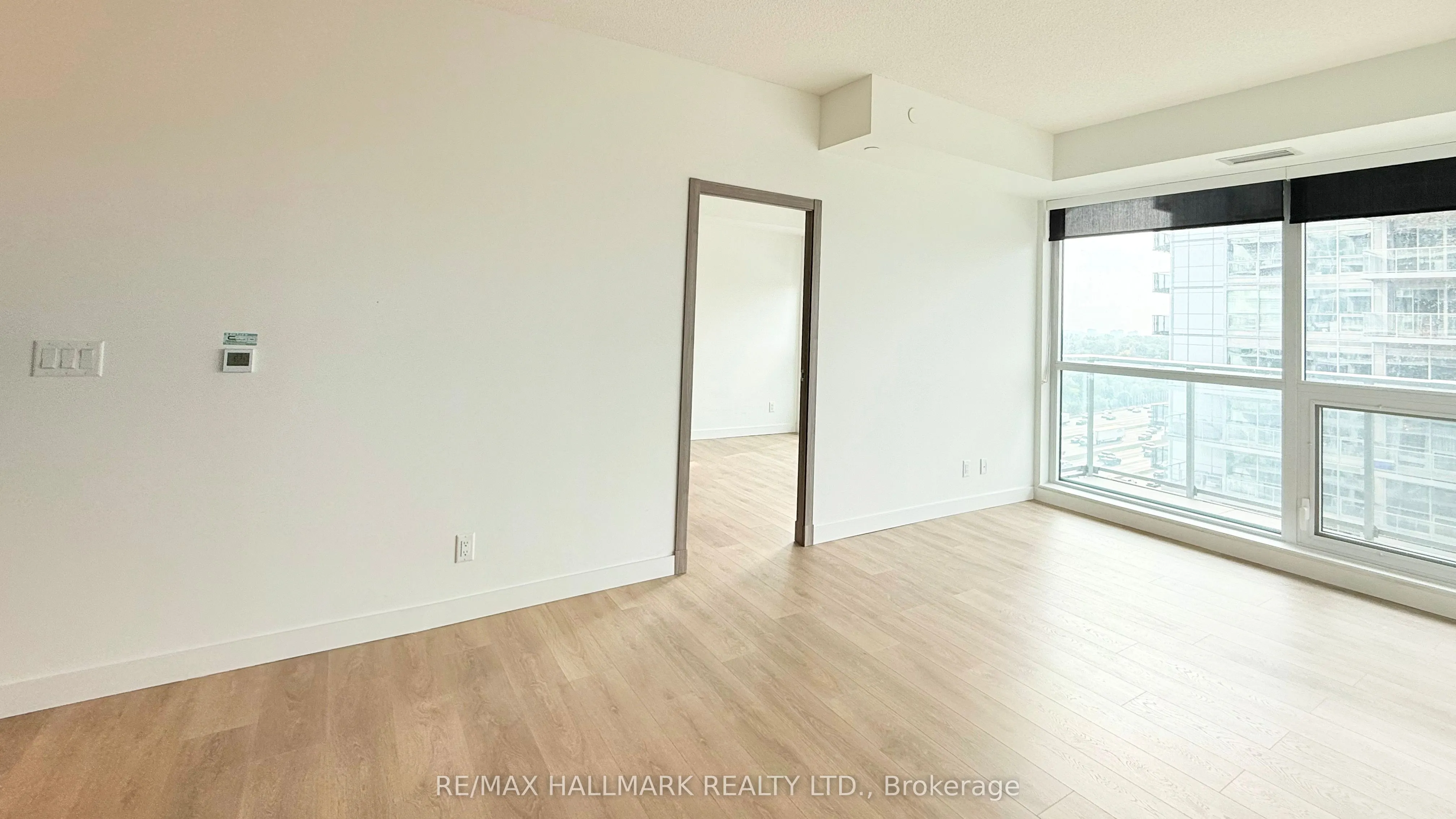27 McMahon Drive, #1609