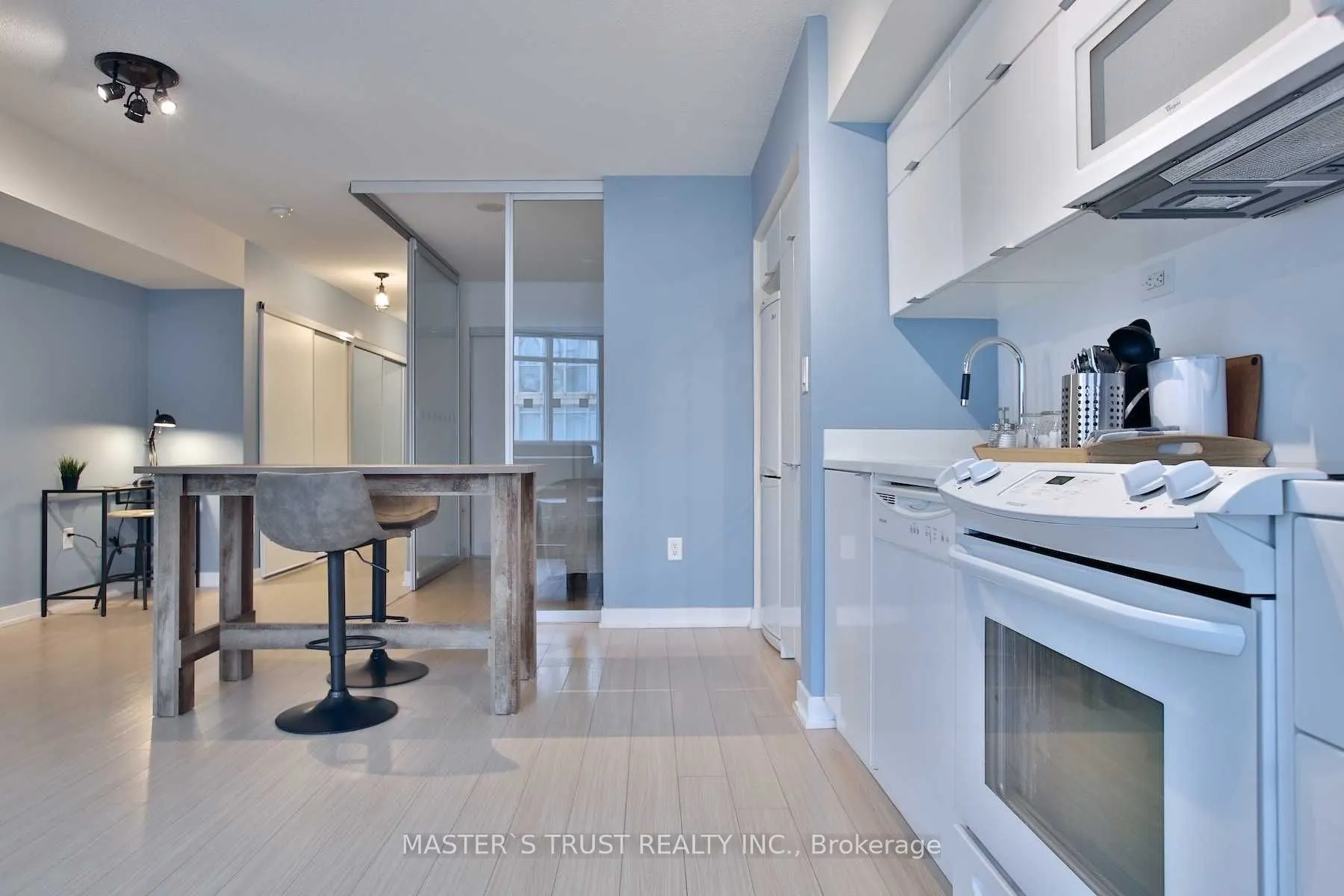 21 Iceboat Terrace, #932