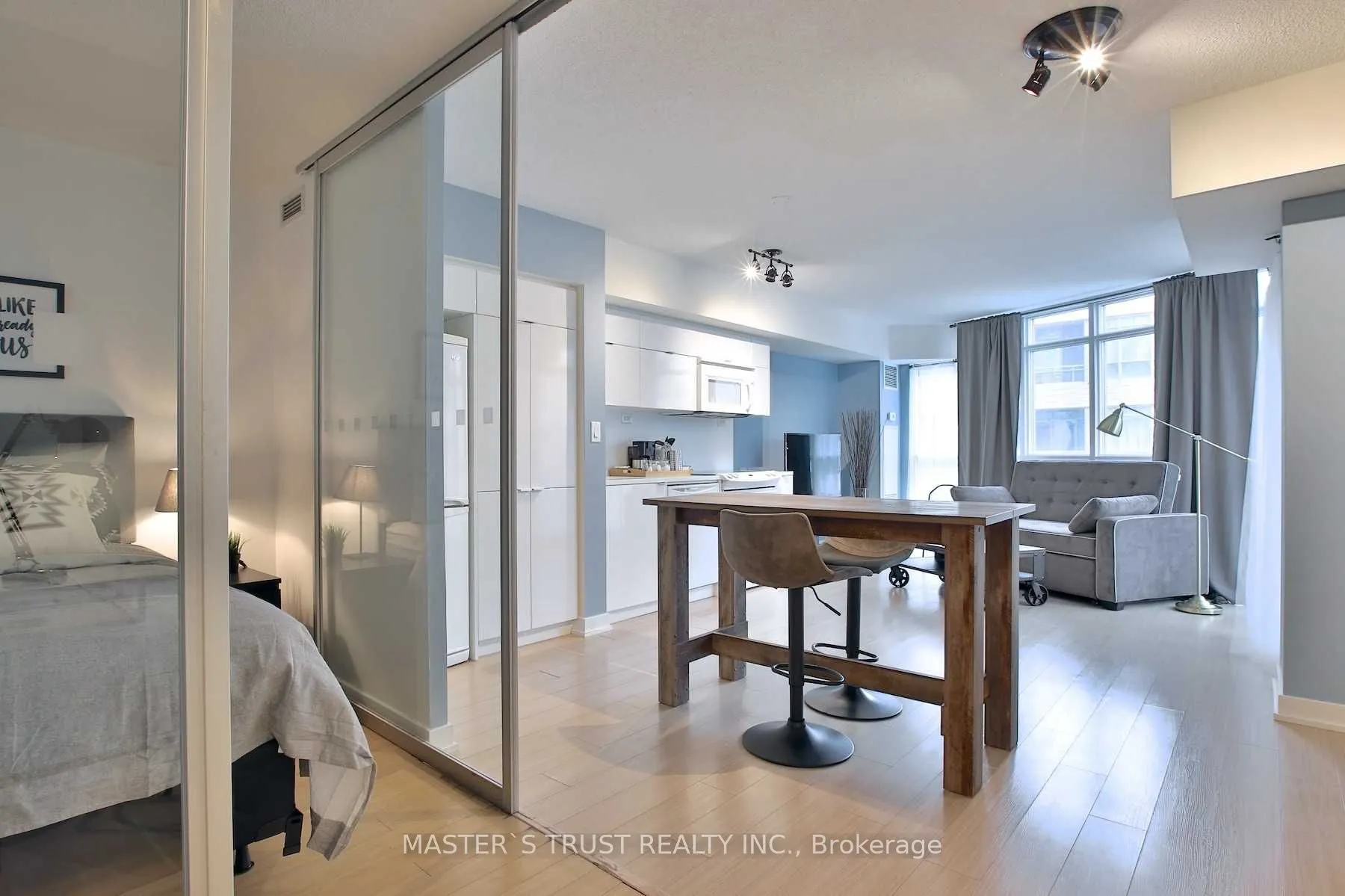 21 Iceboat Terrace, #932