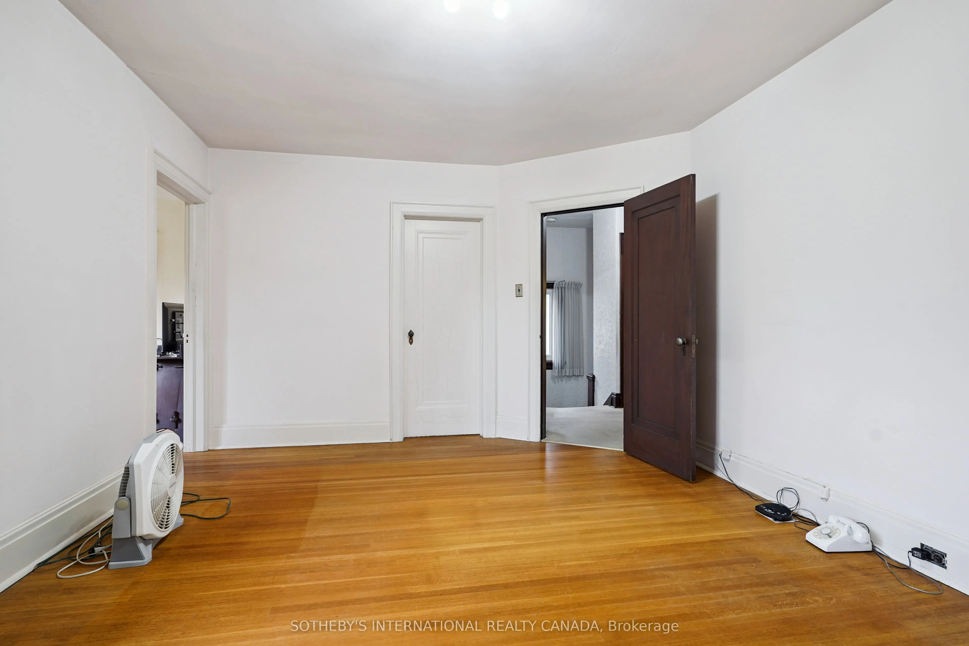 258 Lytton Boulevard