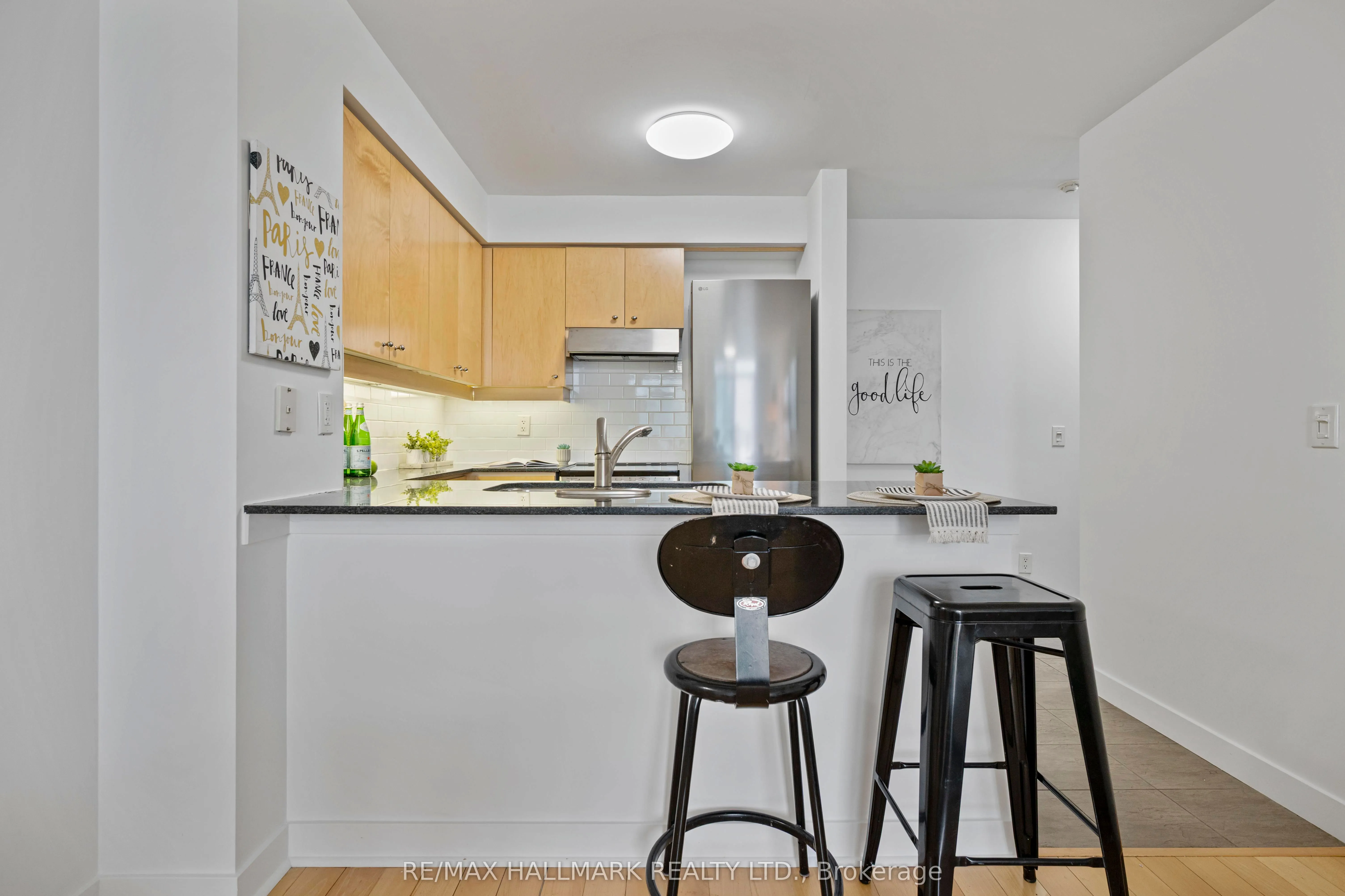 50 Lynn Williams Street, #906