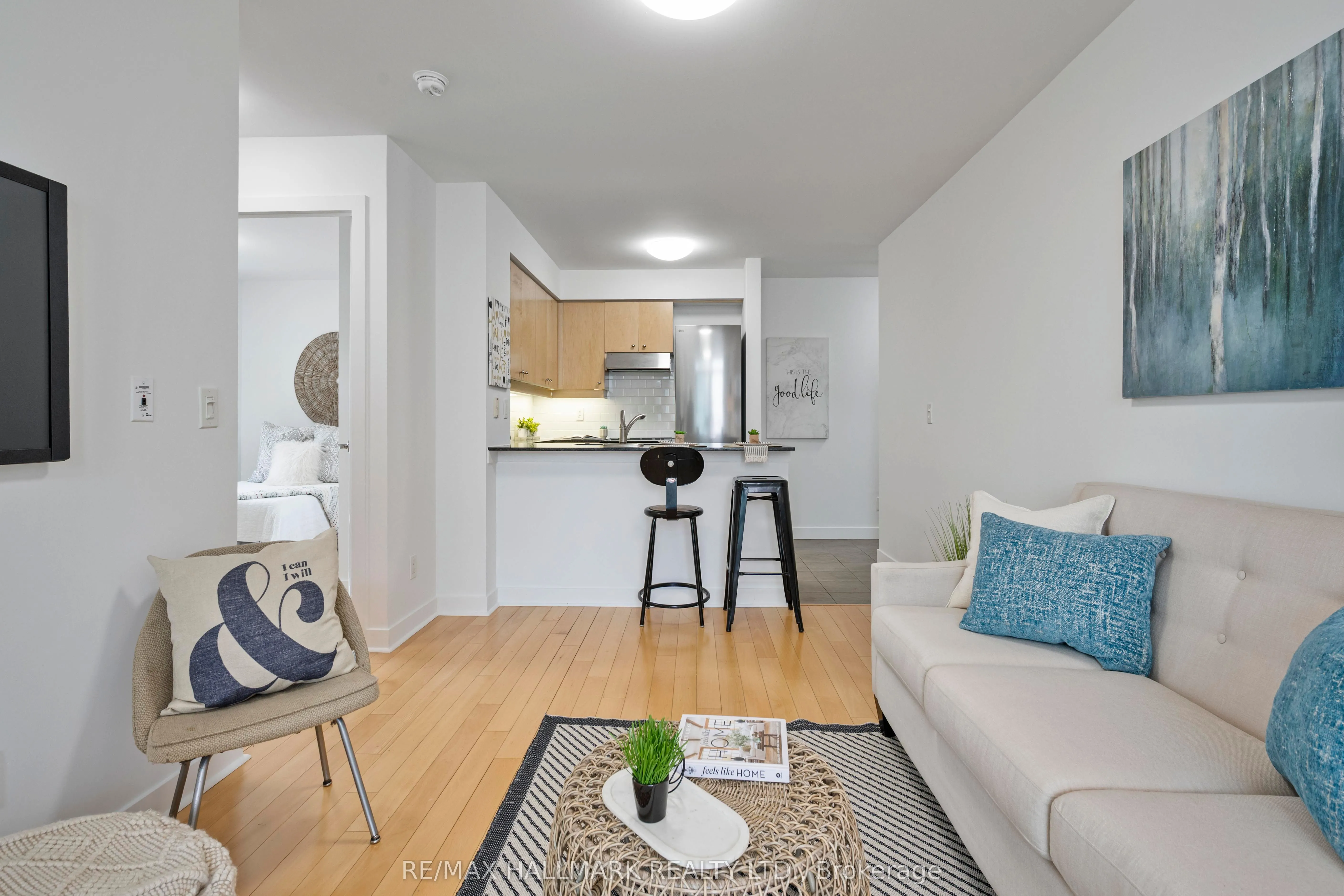 50 Lynn Williams Street, #906