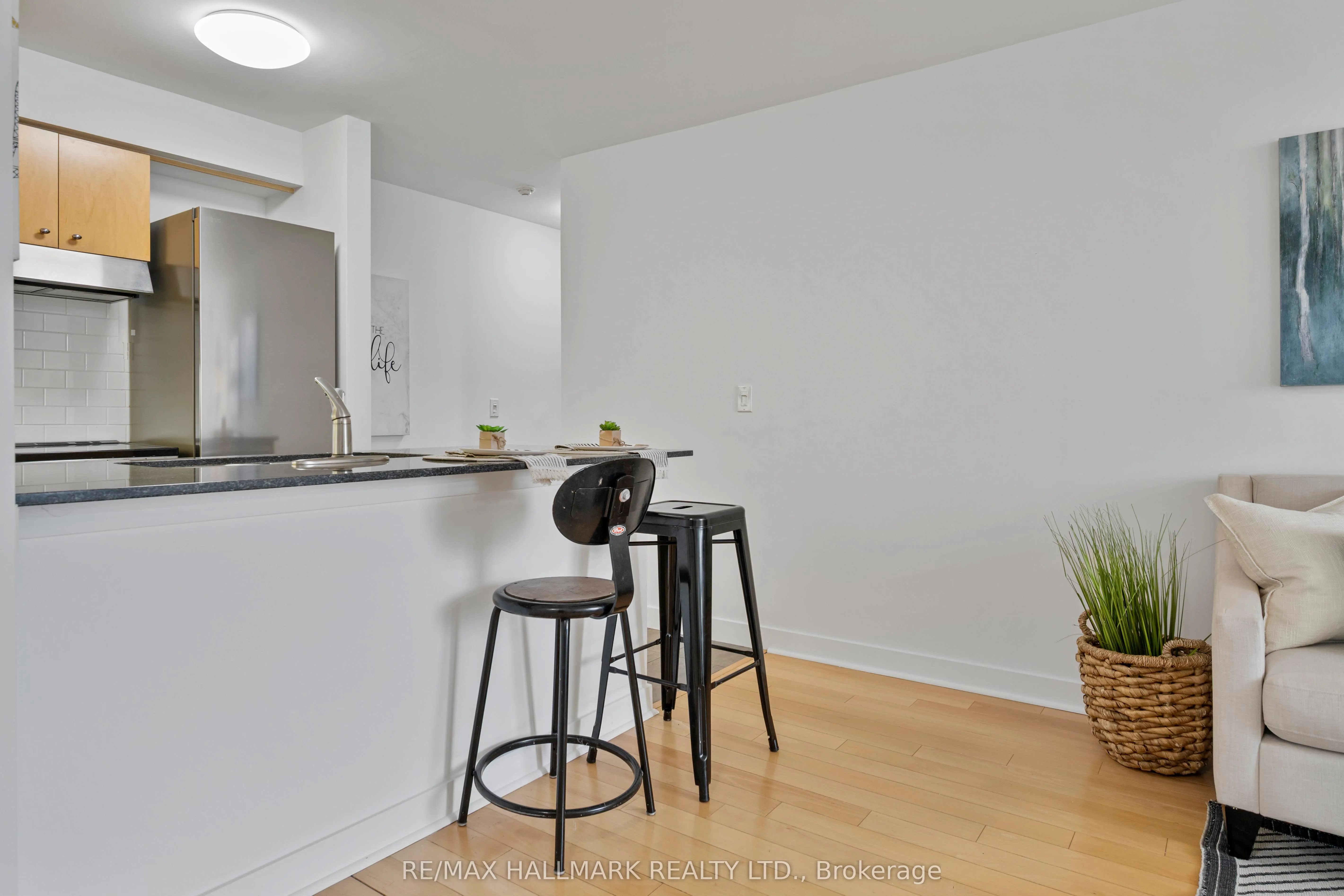 50 Lynn Williams Street, #906