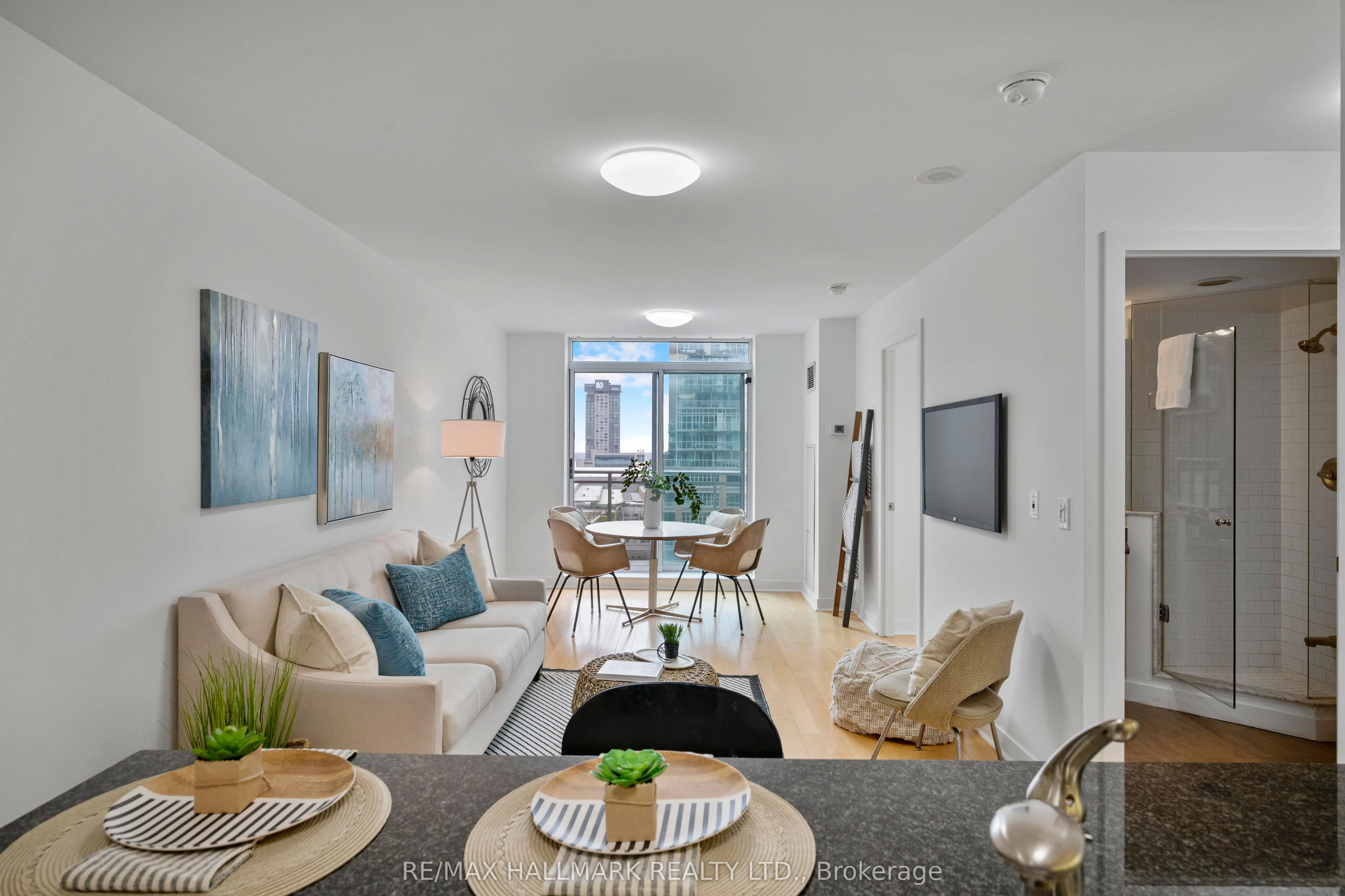 50 Lynn Williams Street, #906