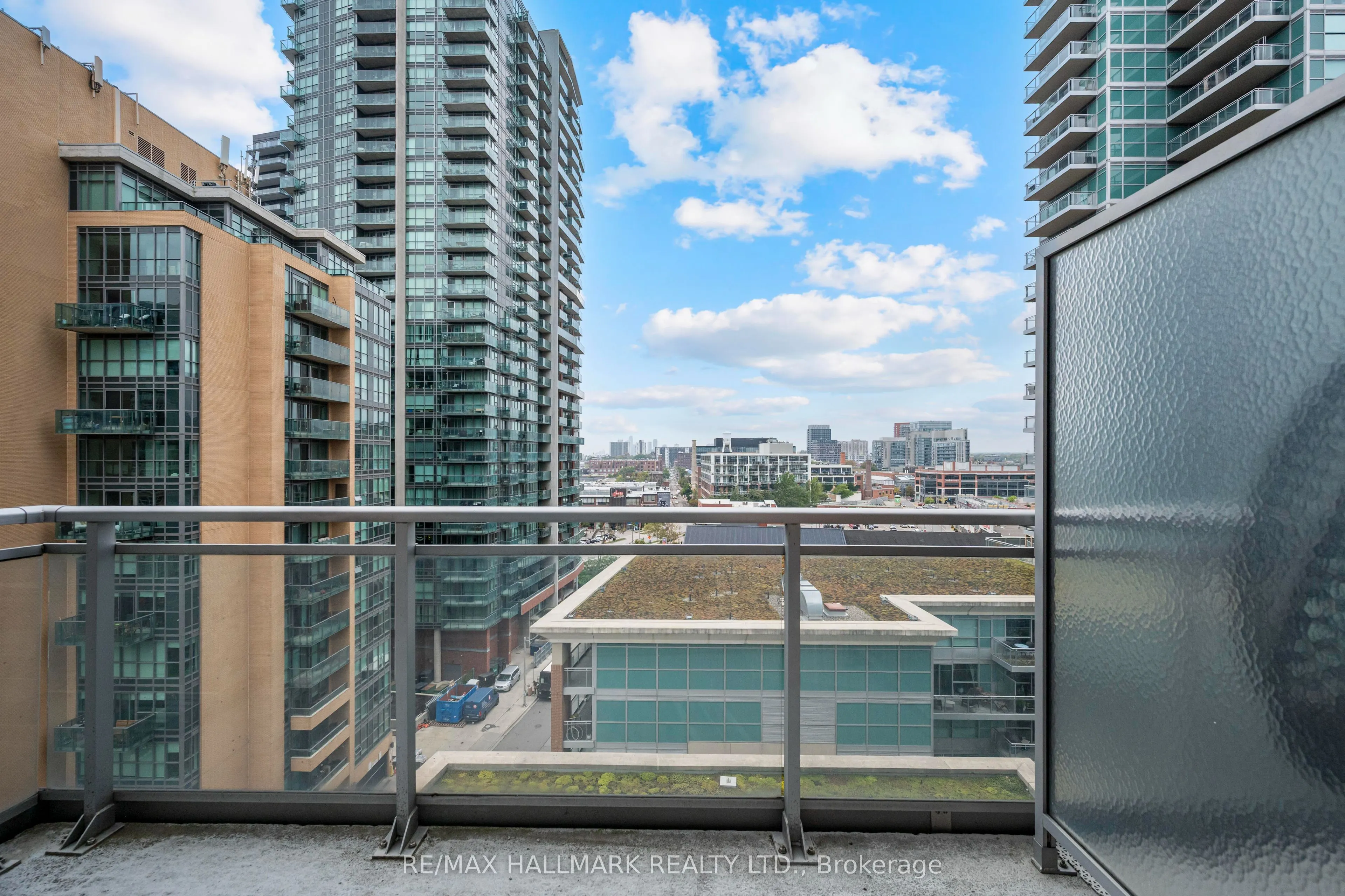 50 Lynn Williams Street, #906
