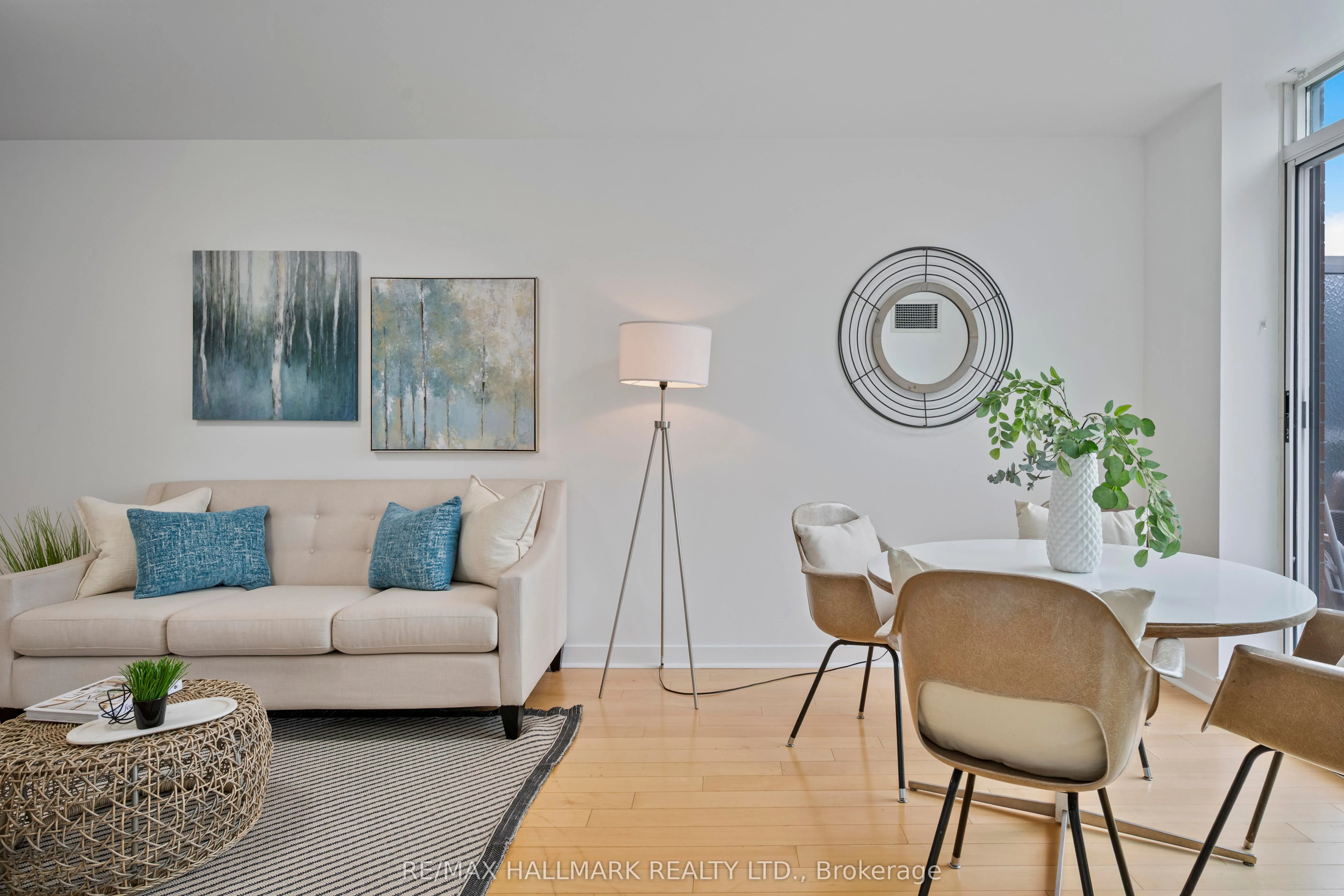 50 Lynn Williams Street, #906