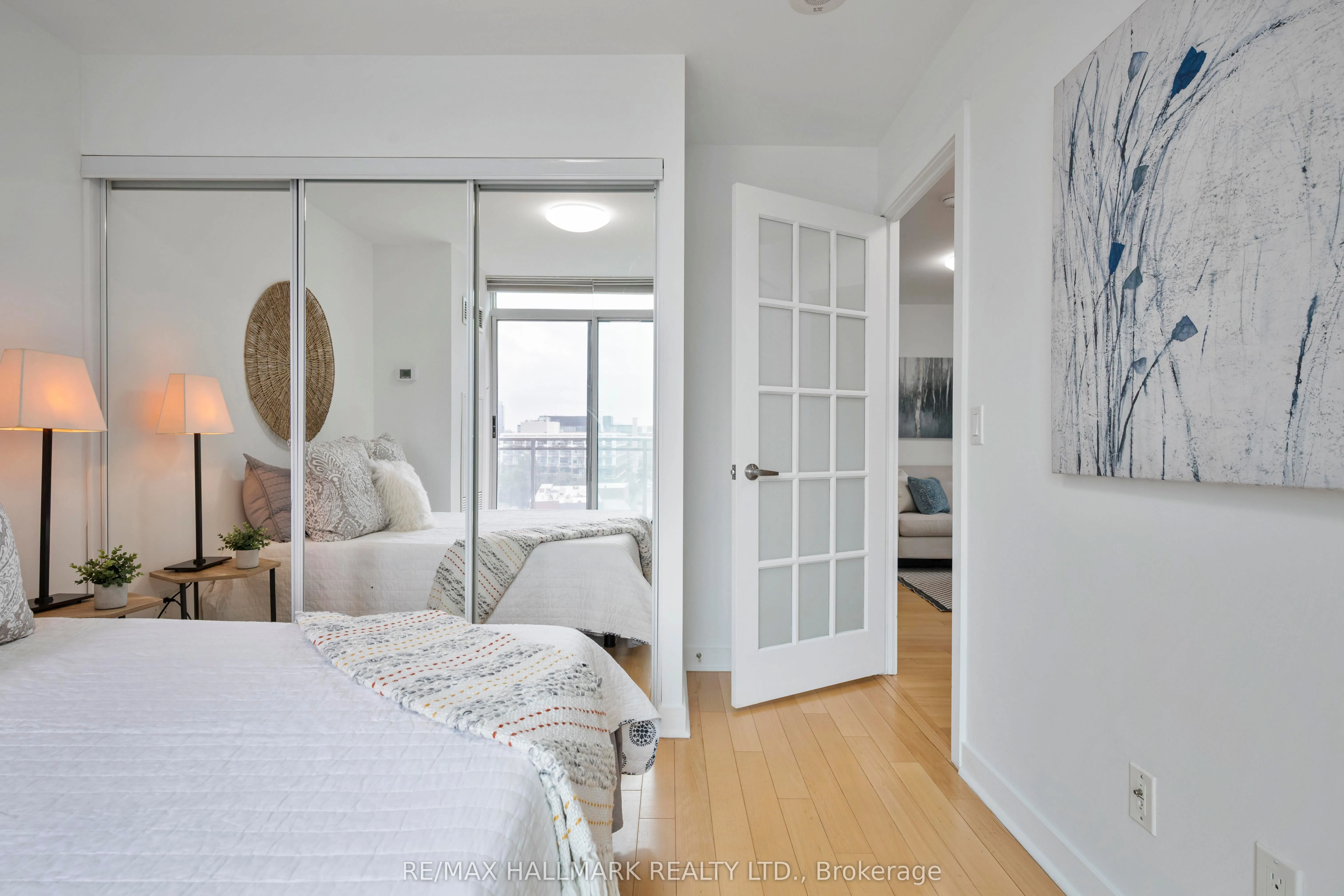 50 Lynn Williams Street, #906