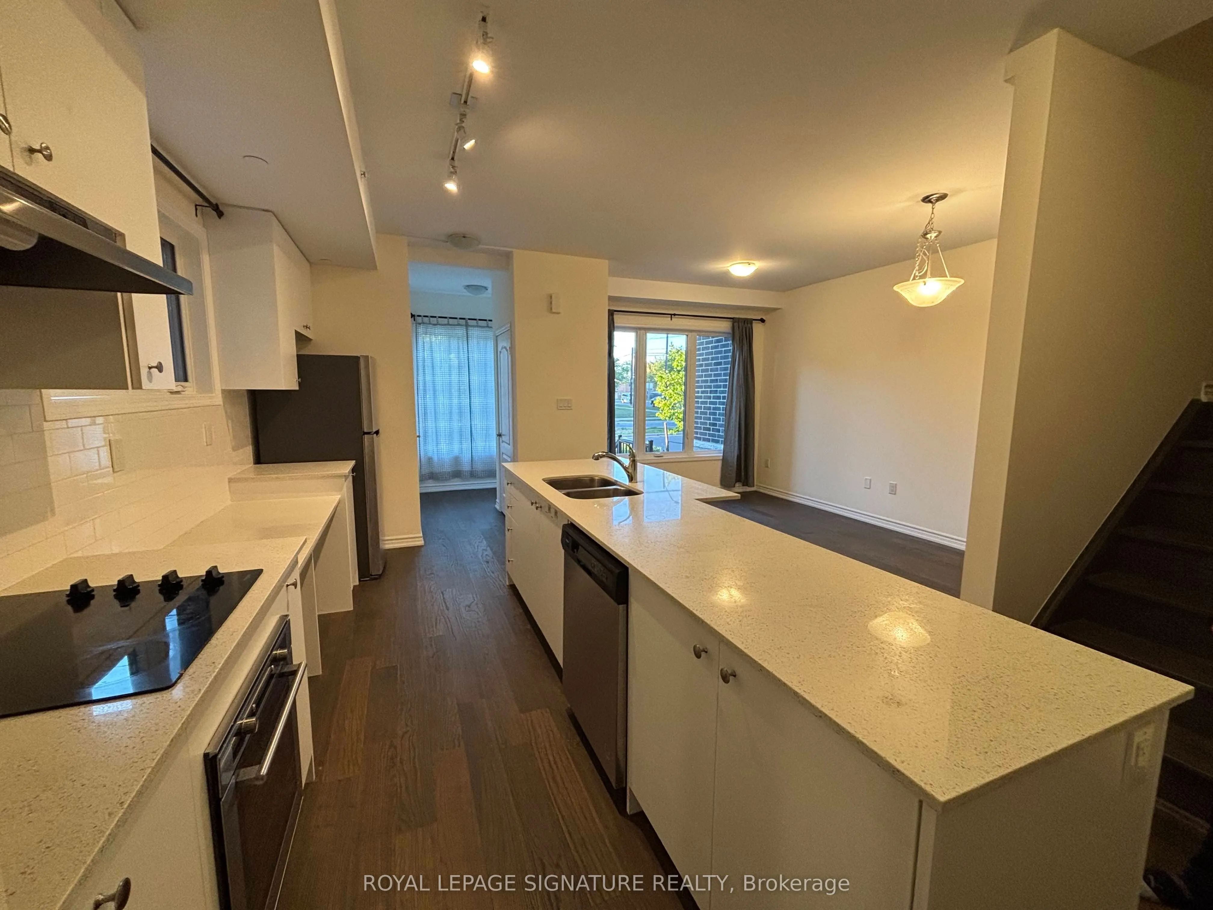 1B Clintwood Gate