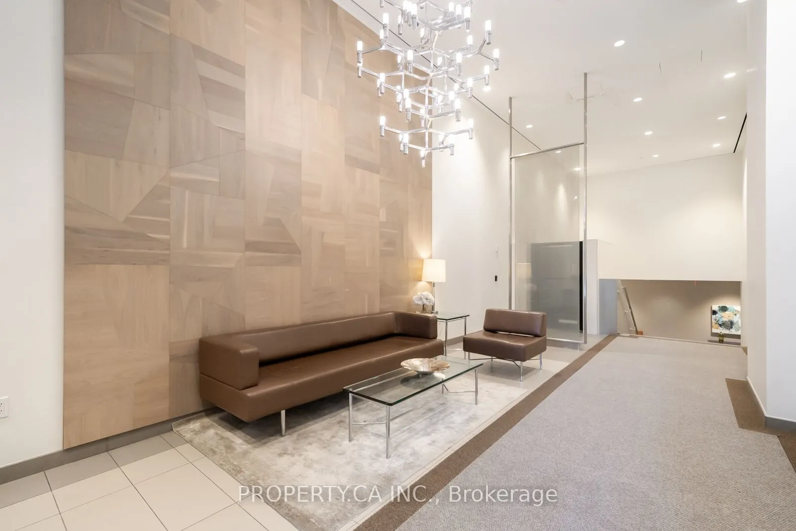 55a Avenue Road, #606