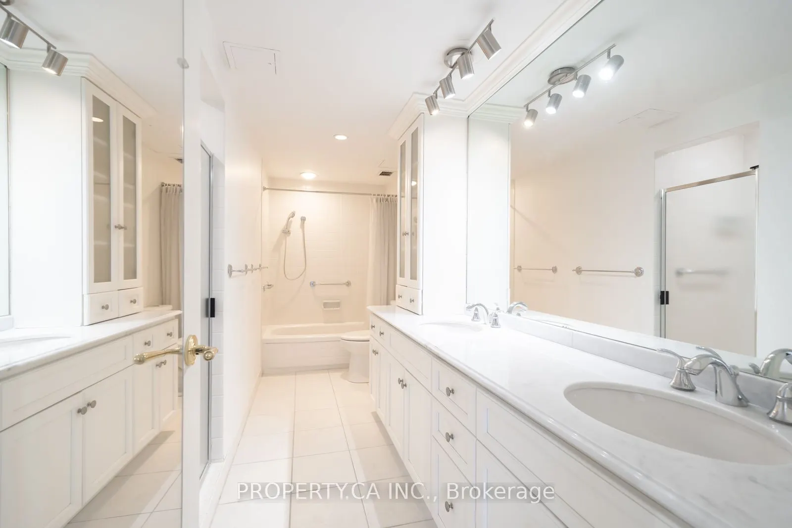 55a Avenue Road, #606