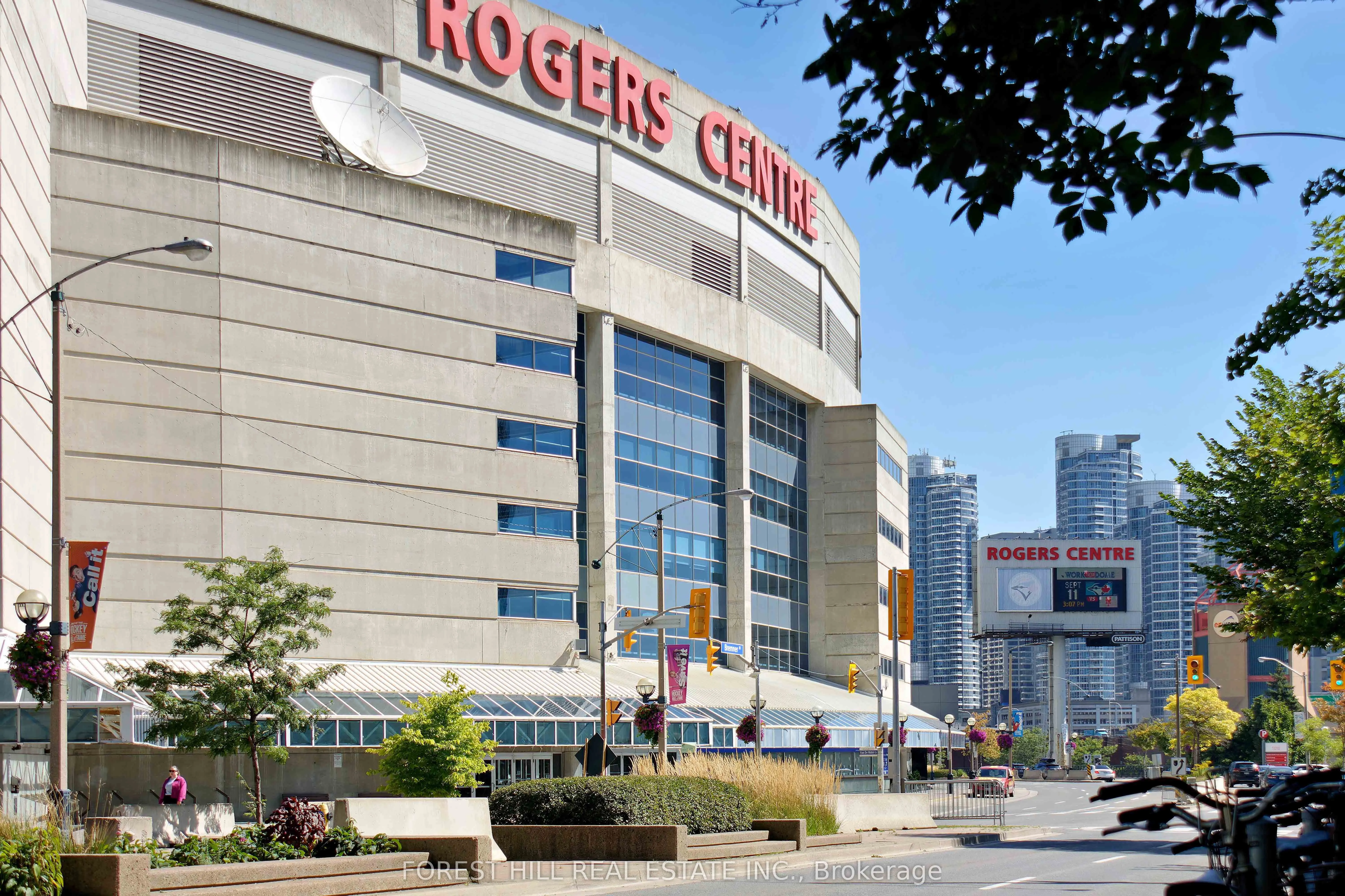 4K Spadina Avenue, #218