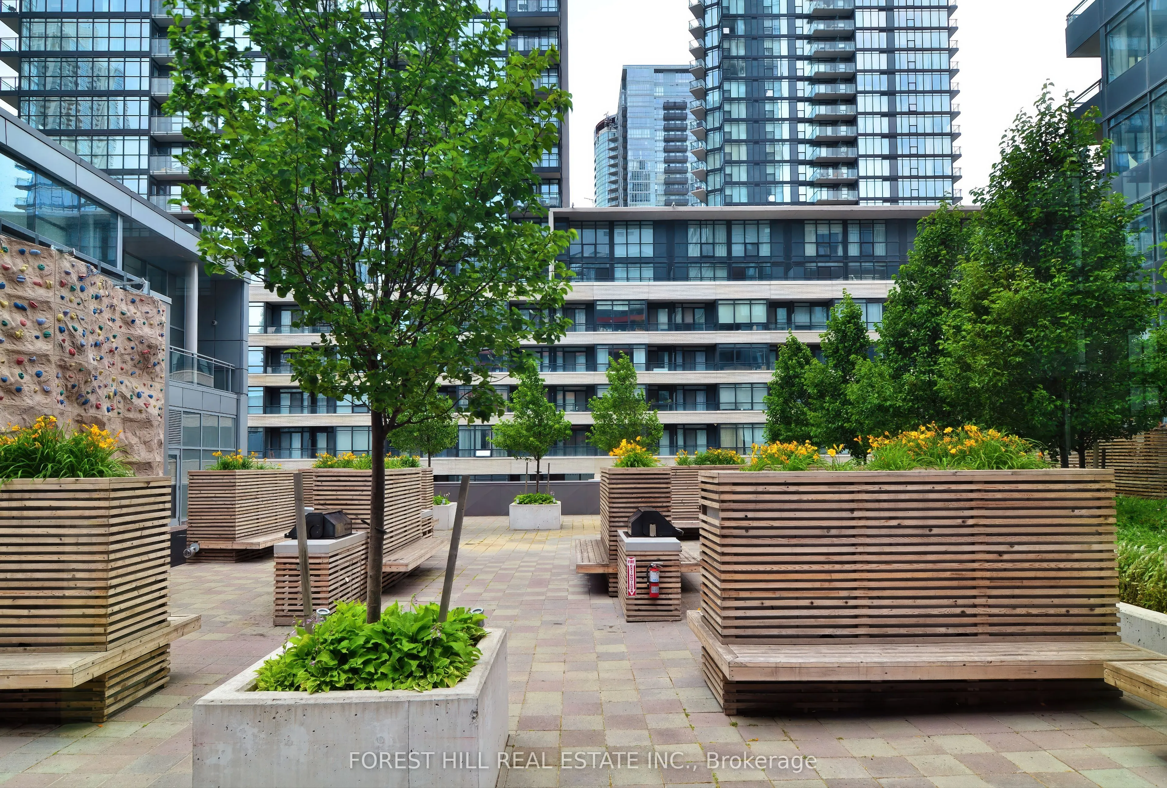 4K Spadina Avenue, #218