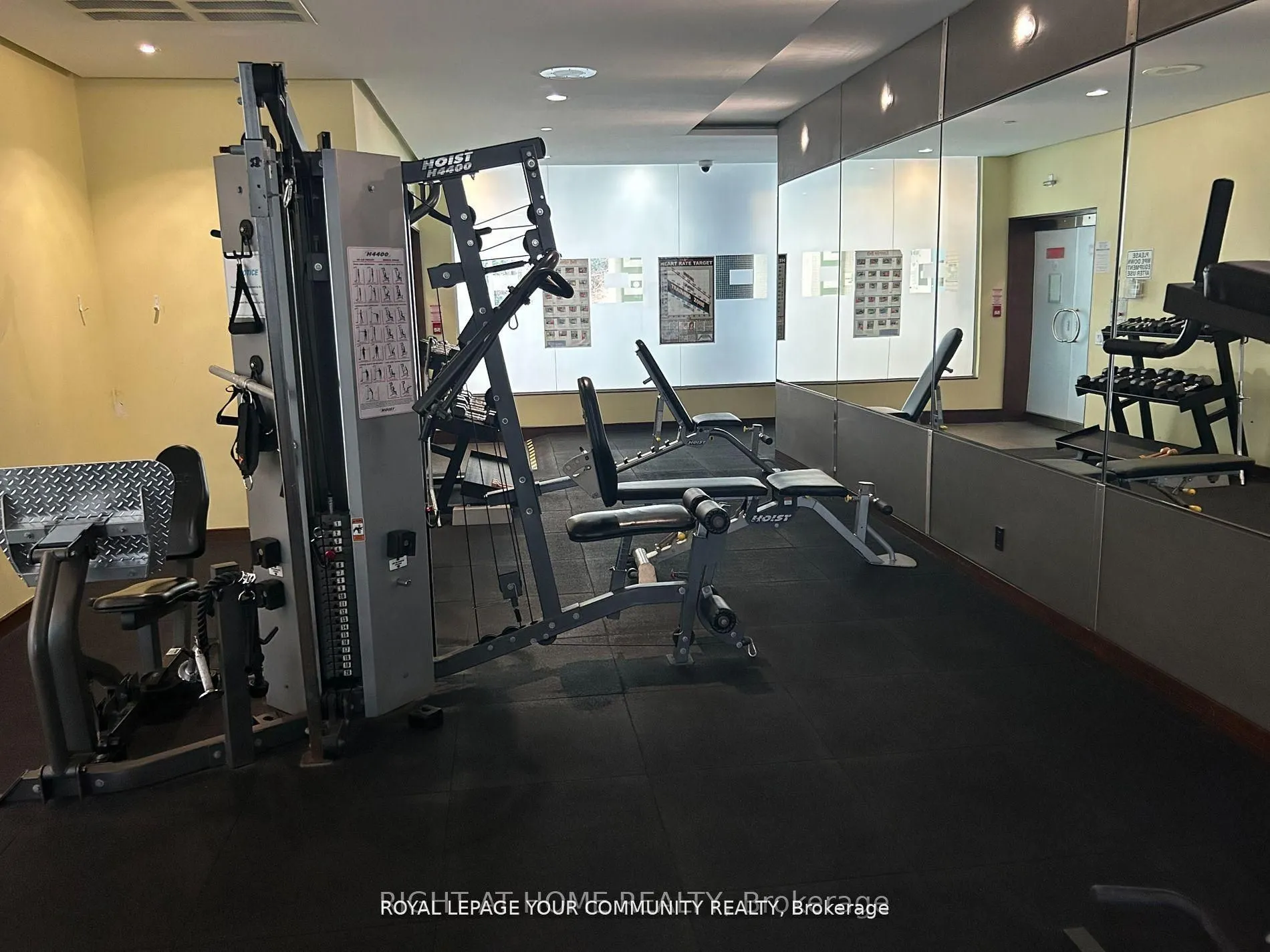 15 Northtown Way, #1629