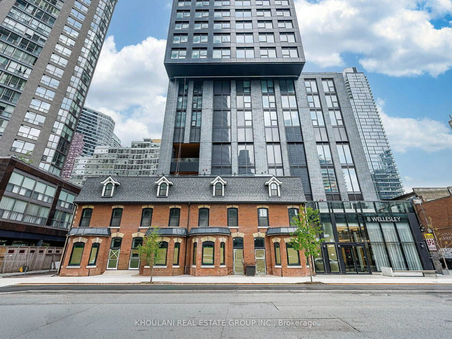 8 Wellesley Street W, #LPH03