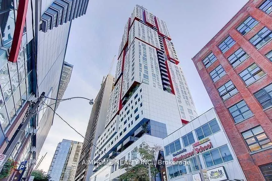 318 Richmond Street W, #503