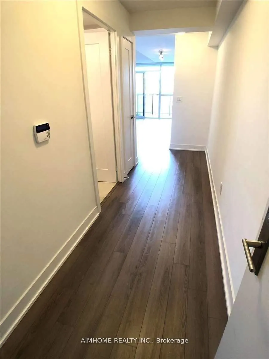 318 Richmond Street W, #503