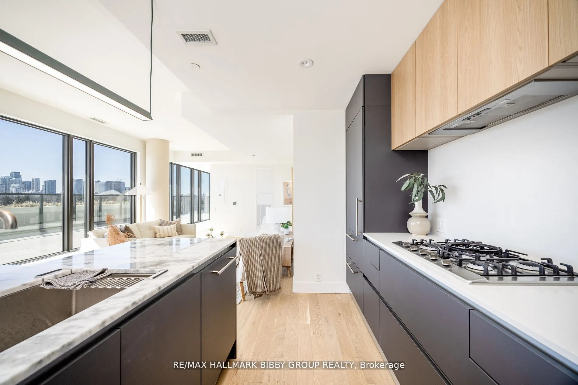 1414 Bayview Avenue, #701