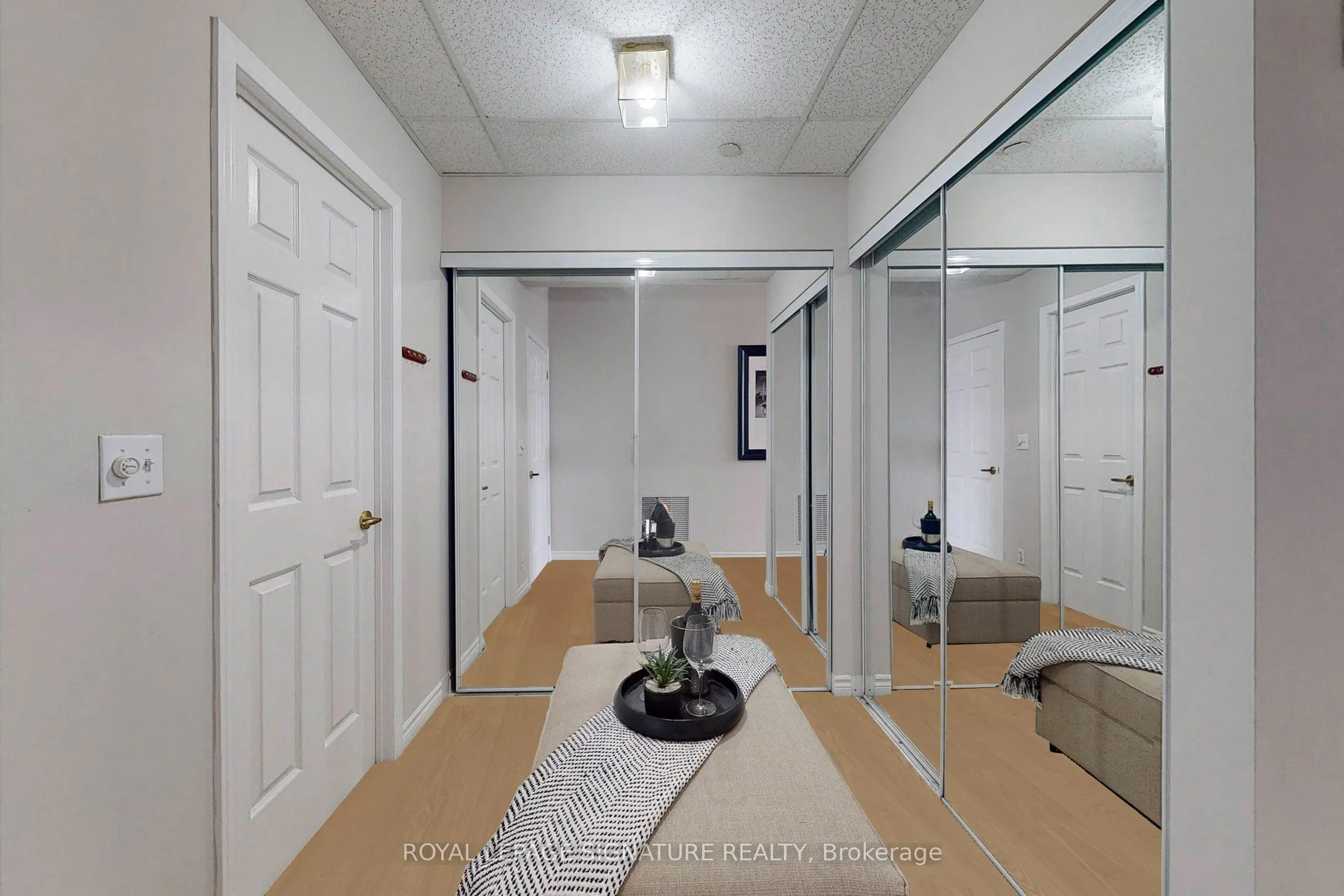 980 Yonge Street, #209