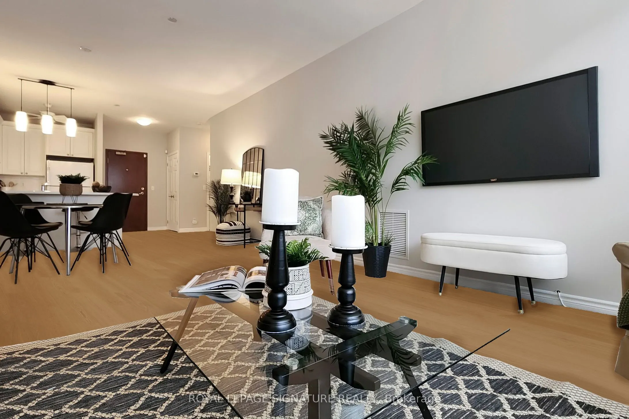 980 Yonge Street, #209