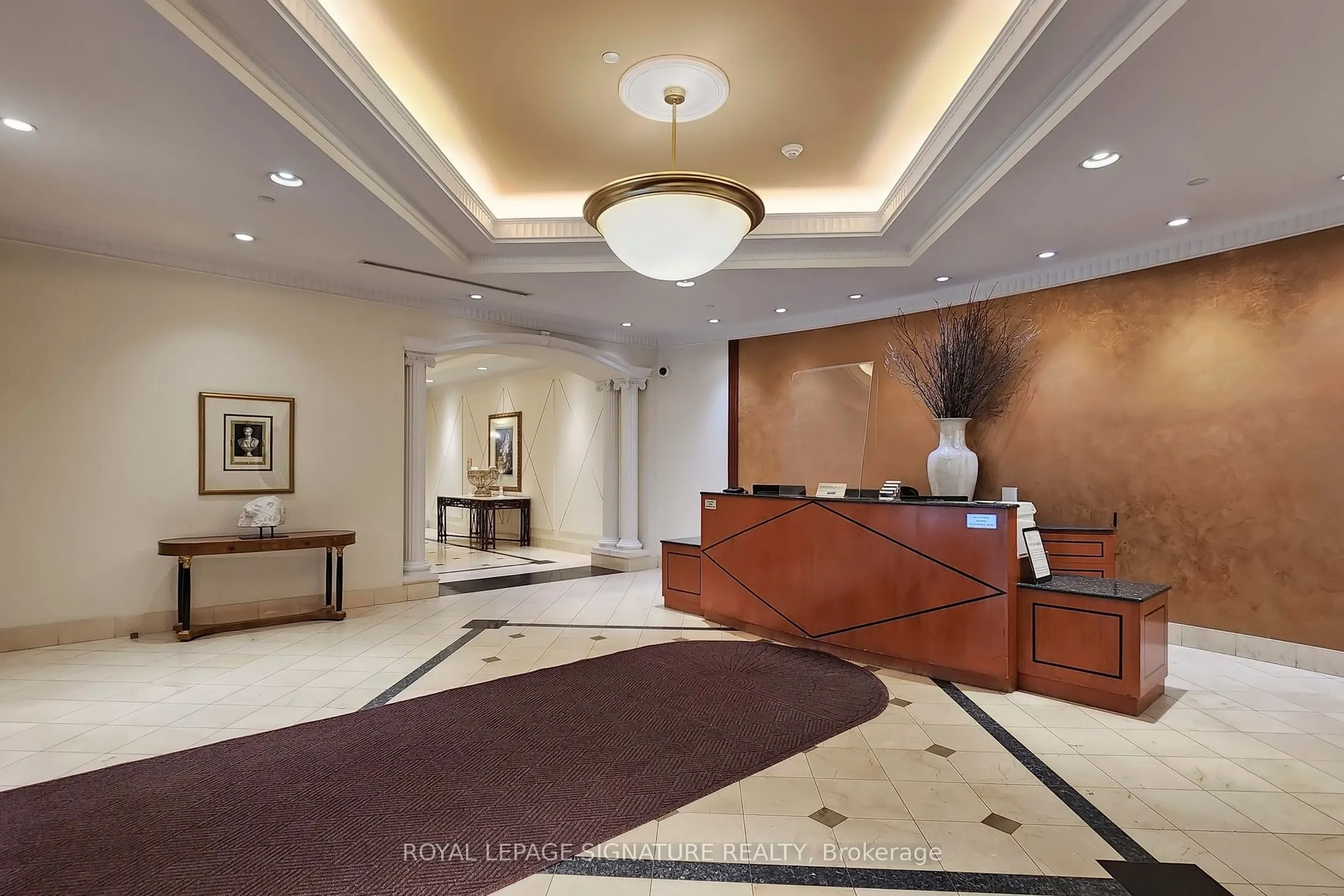 980 Yonge Street, #209