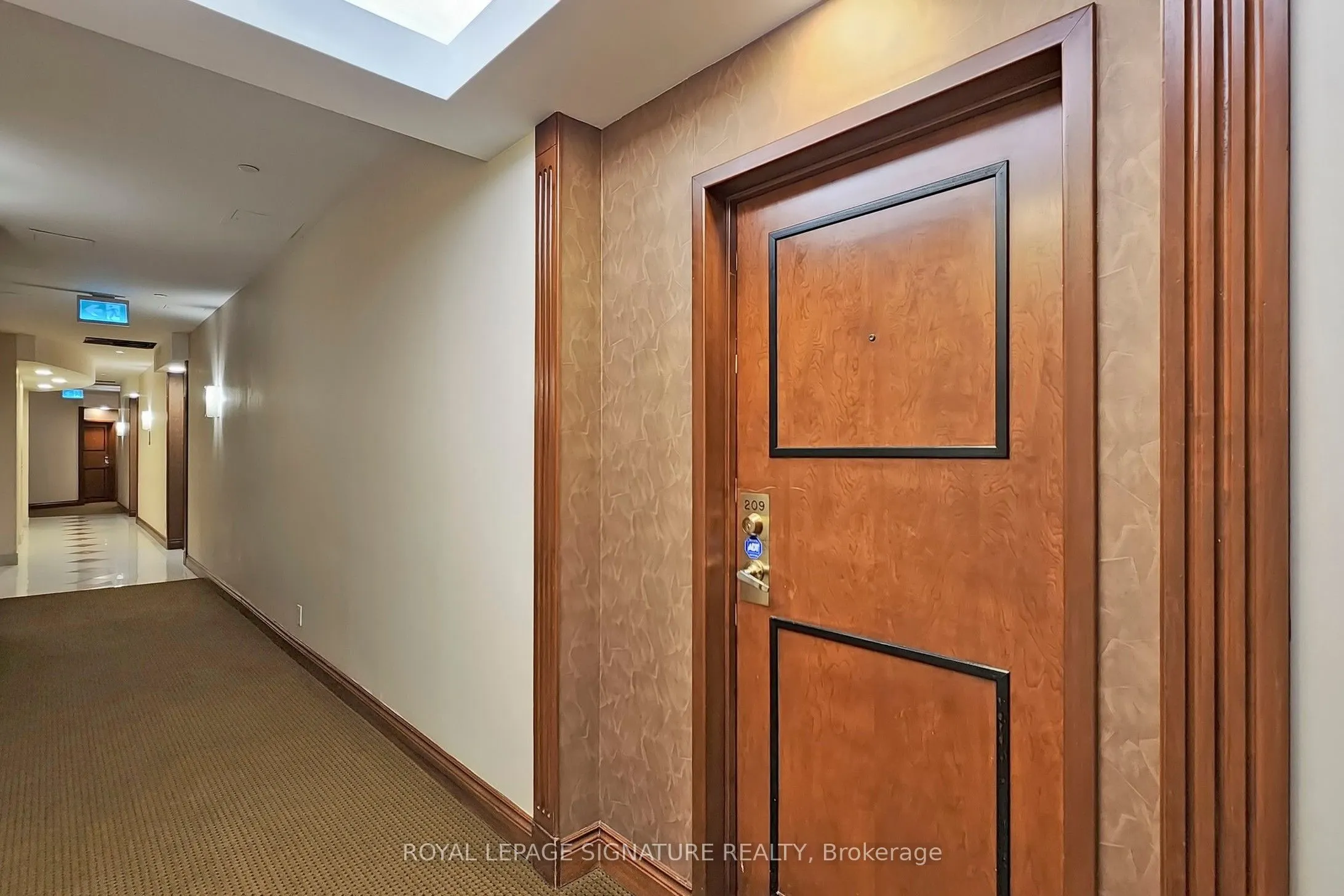980 Yonge Street, #209
