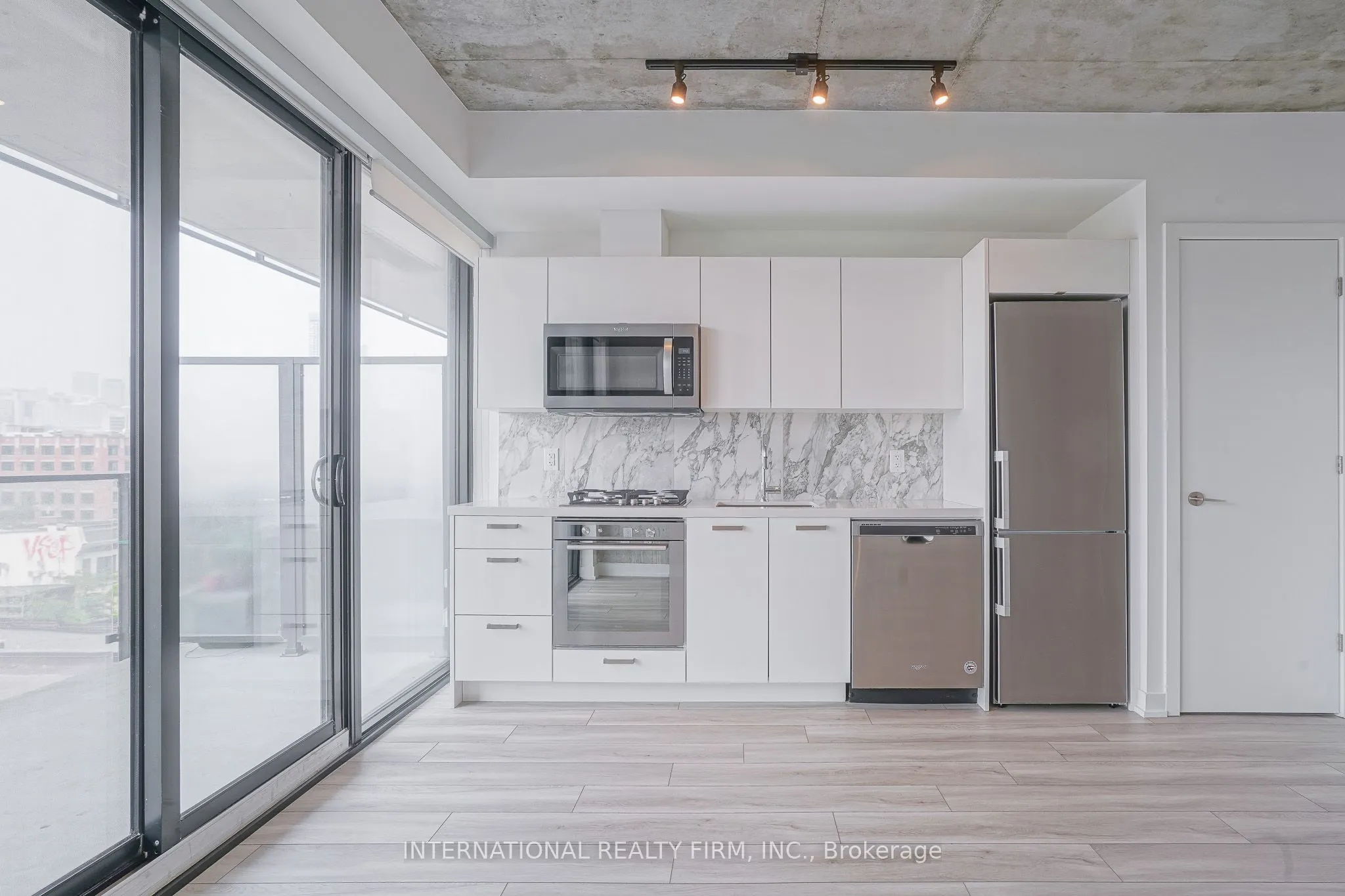 458 Richmond Street W, #509