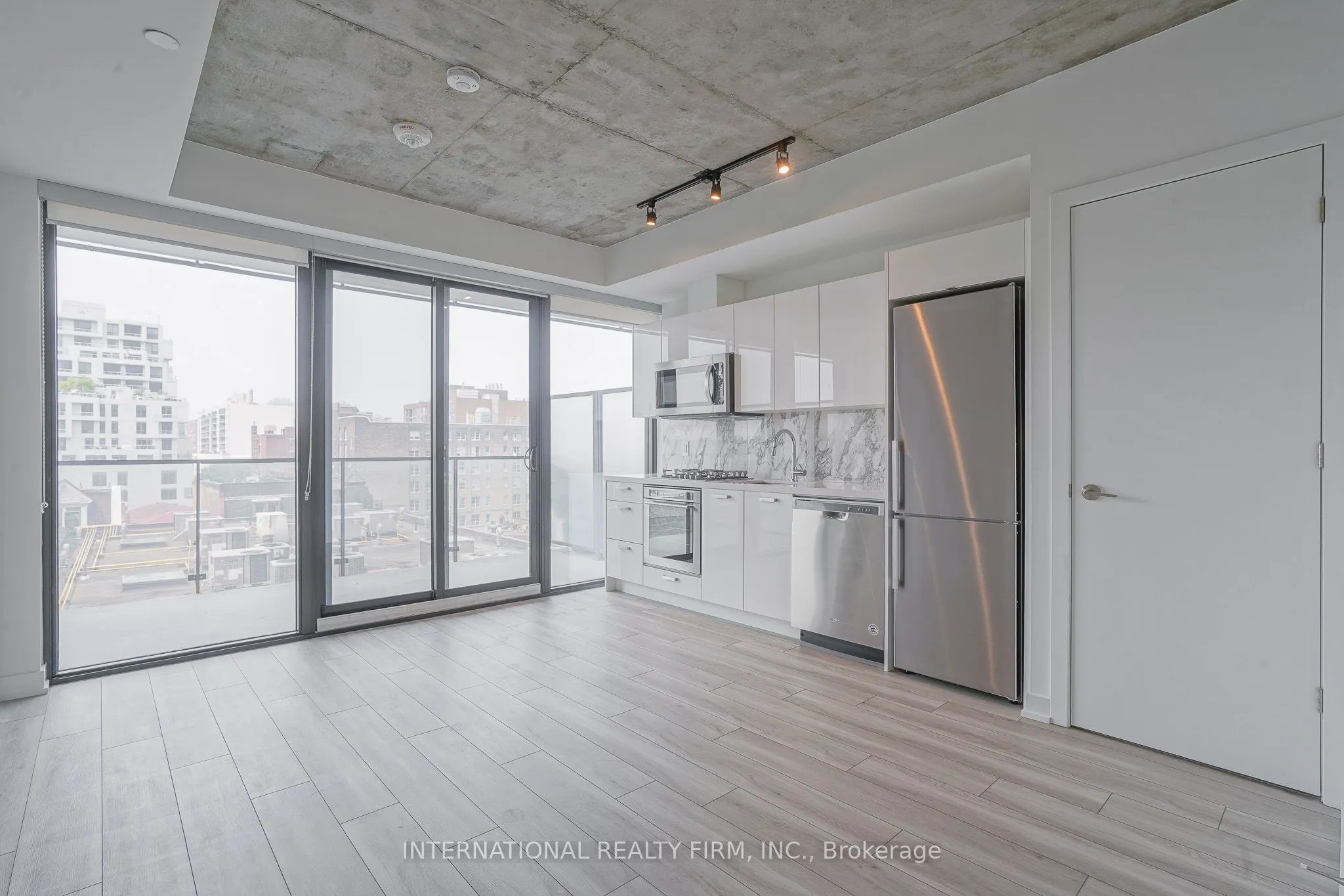 458 Richmond Street W, #509