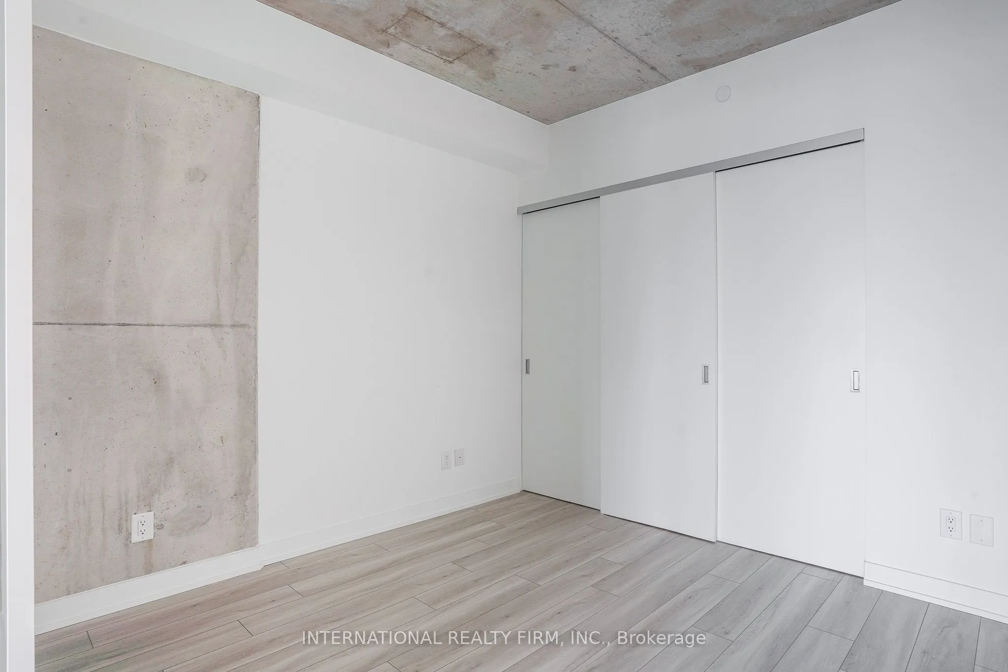 458 Richmond Street W, #509