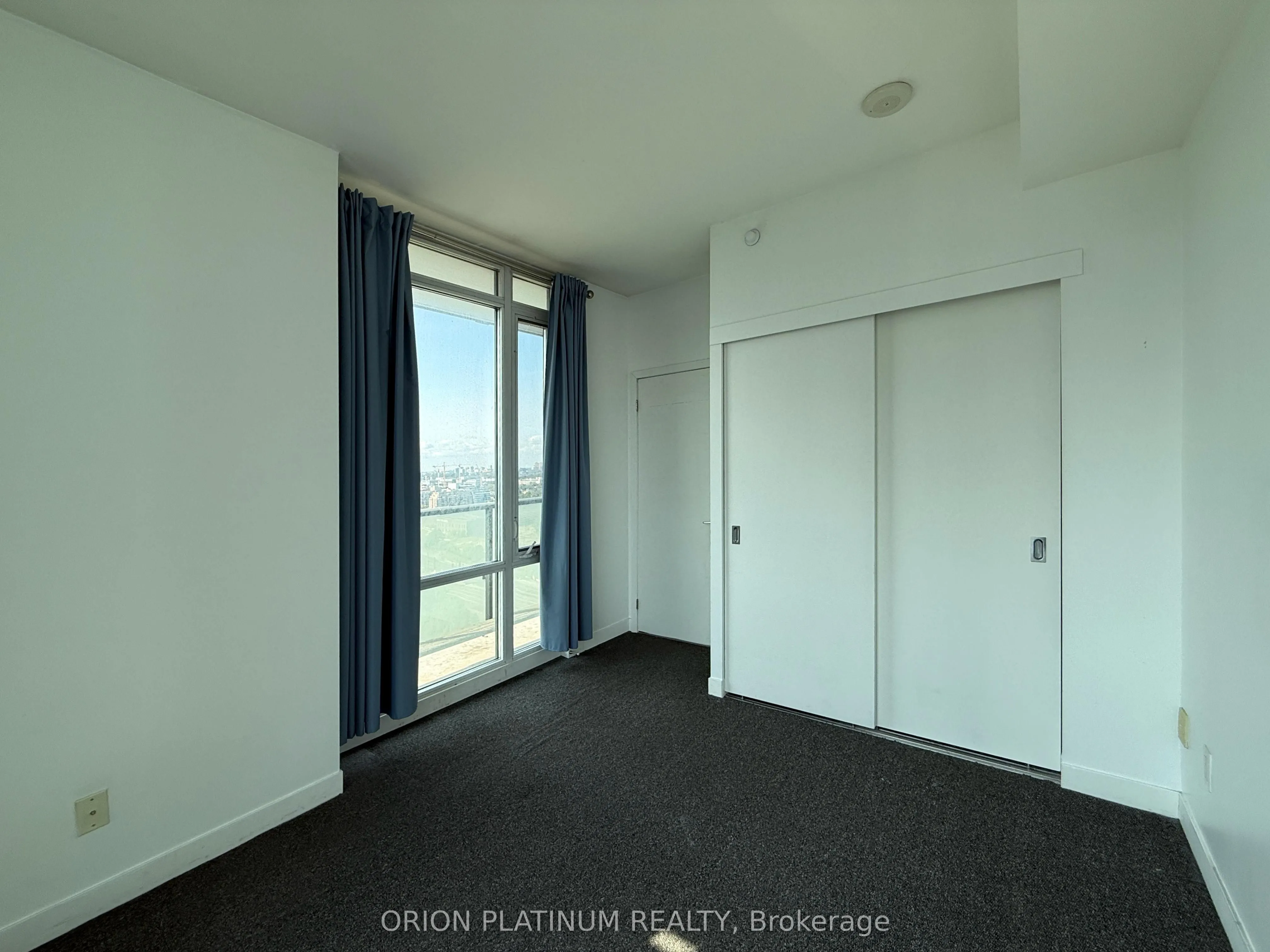 170 Fort York Boulevard, #2111