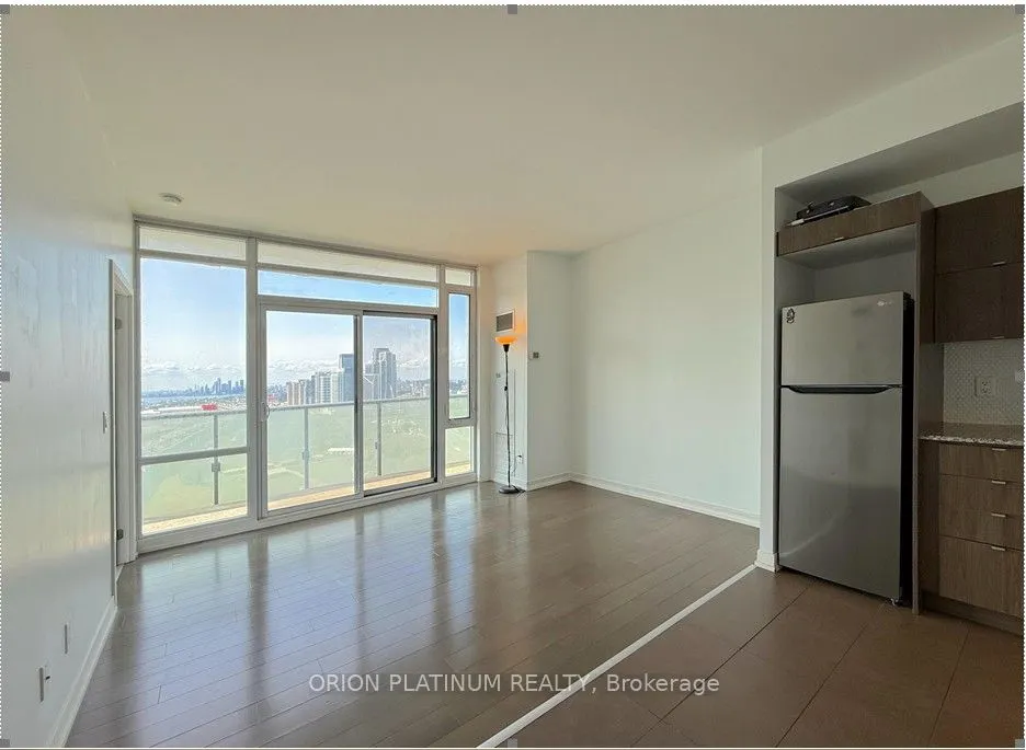 170 Fort York Boulevard, #2111