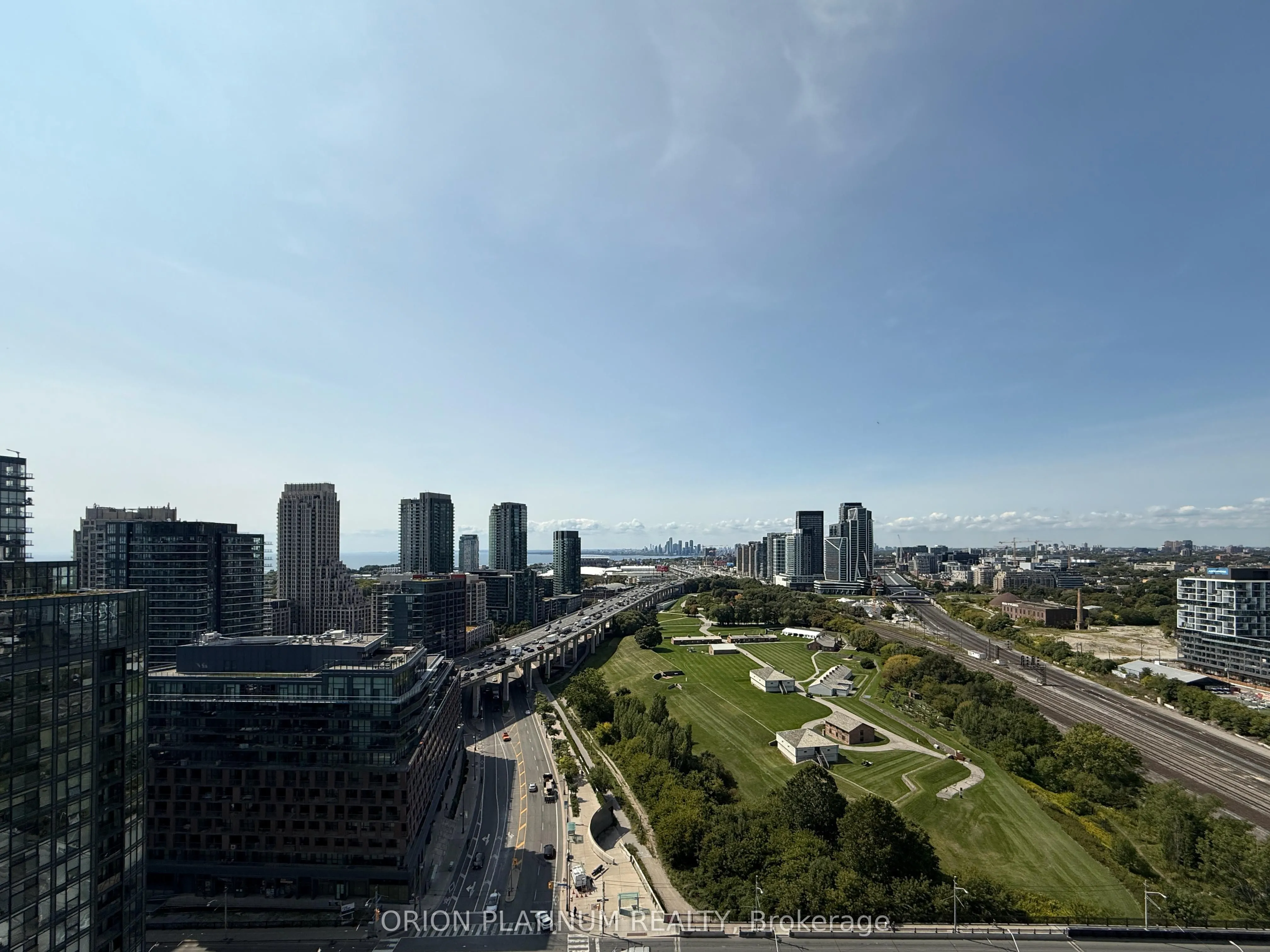 170 Fort York Boulevard, #2111